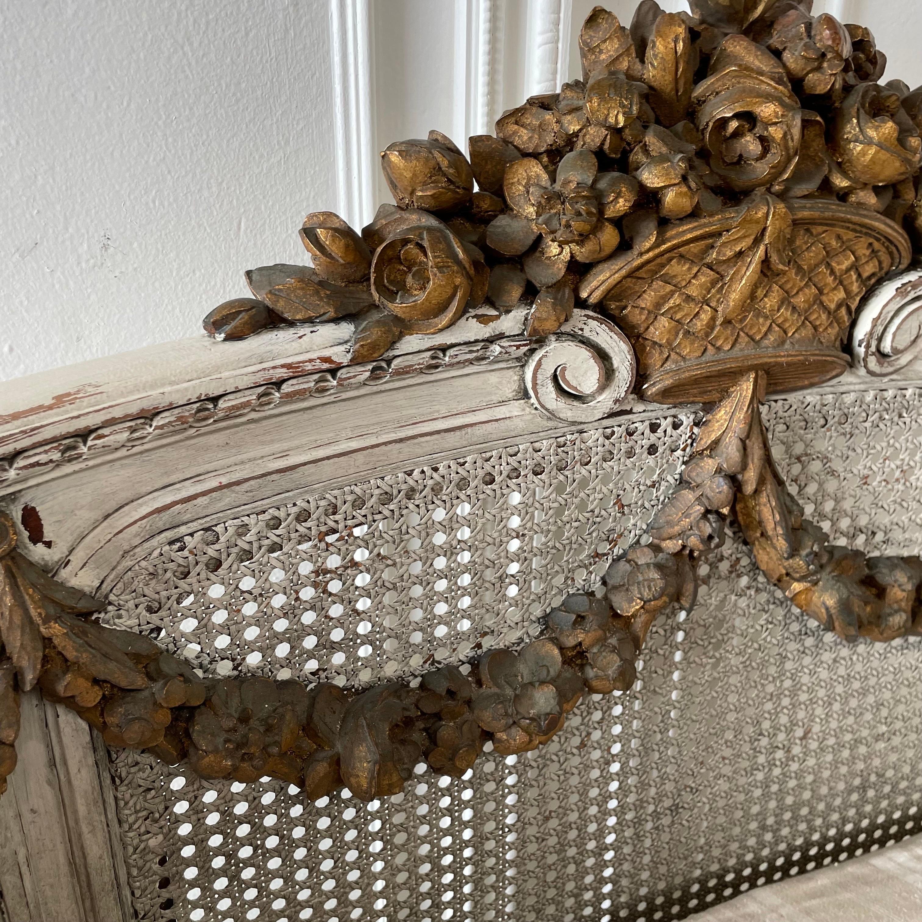 19th Century French Roses Gilt and Painted Pair of Twin Size Beds with Cane