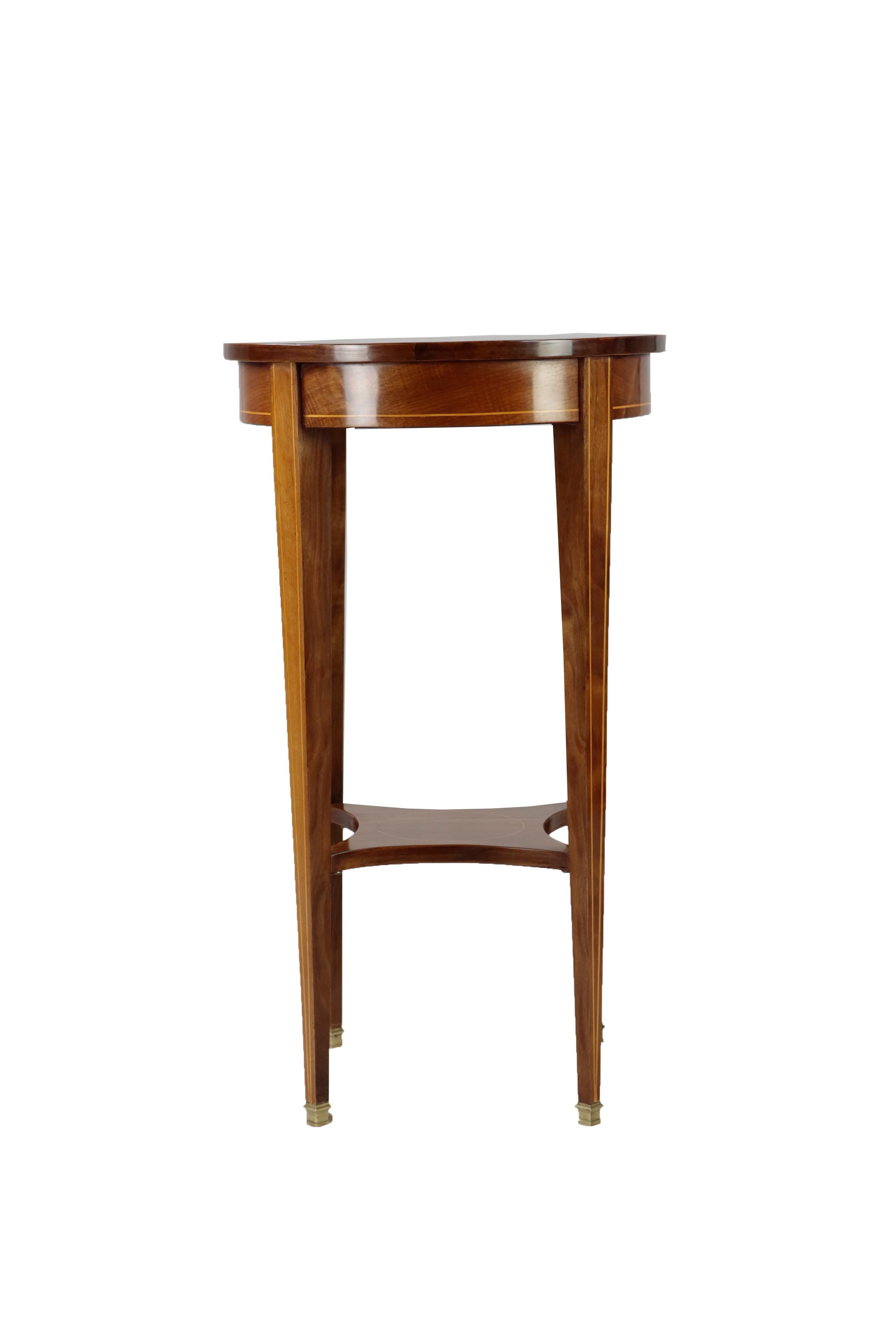 • Late 19th century side table
• France, circa 1880-1890
• Rosewood veneered 
• Restored residential-ready state
• French shellac hand polish
• Measure: Height 75 cm, diameter 43 cm.








 