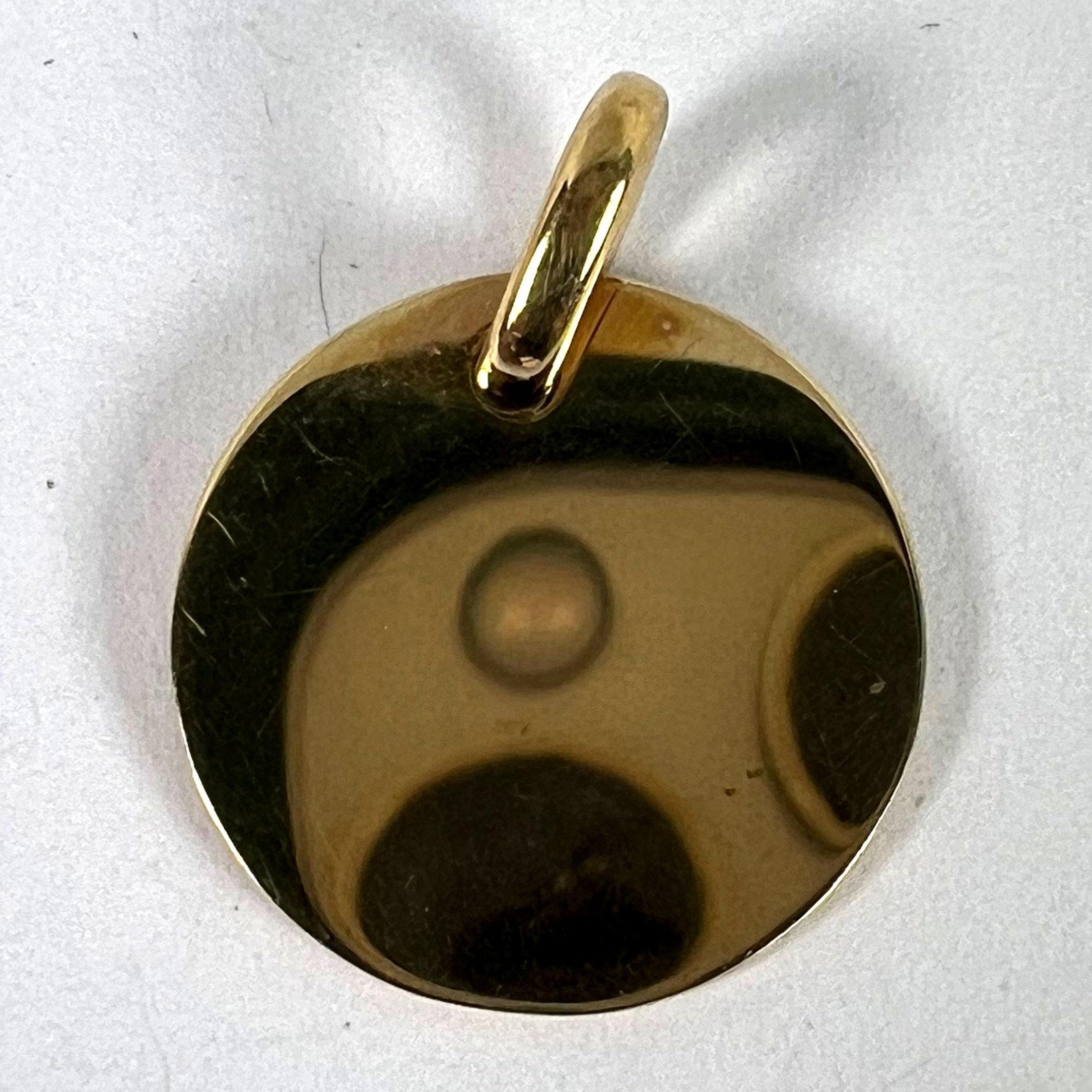 French Round Blank 18K Yellow Gold Medal Pendant For Sale 7