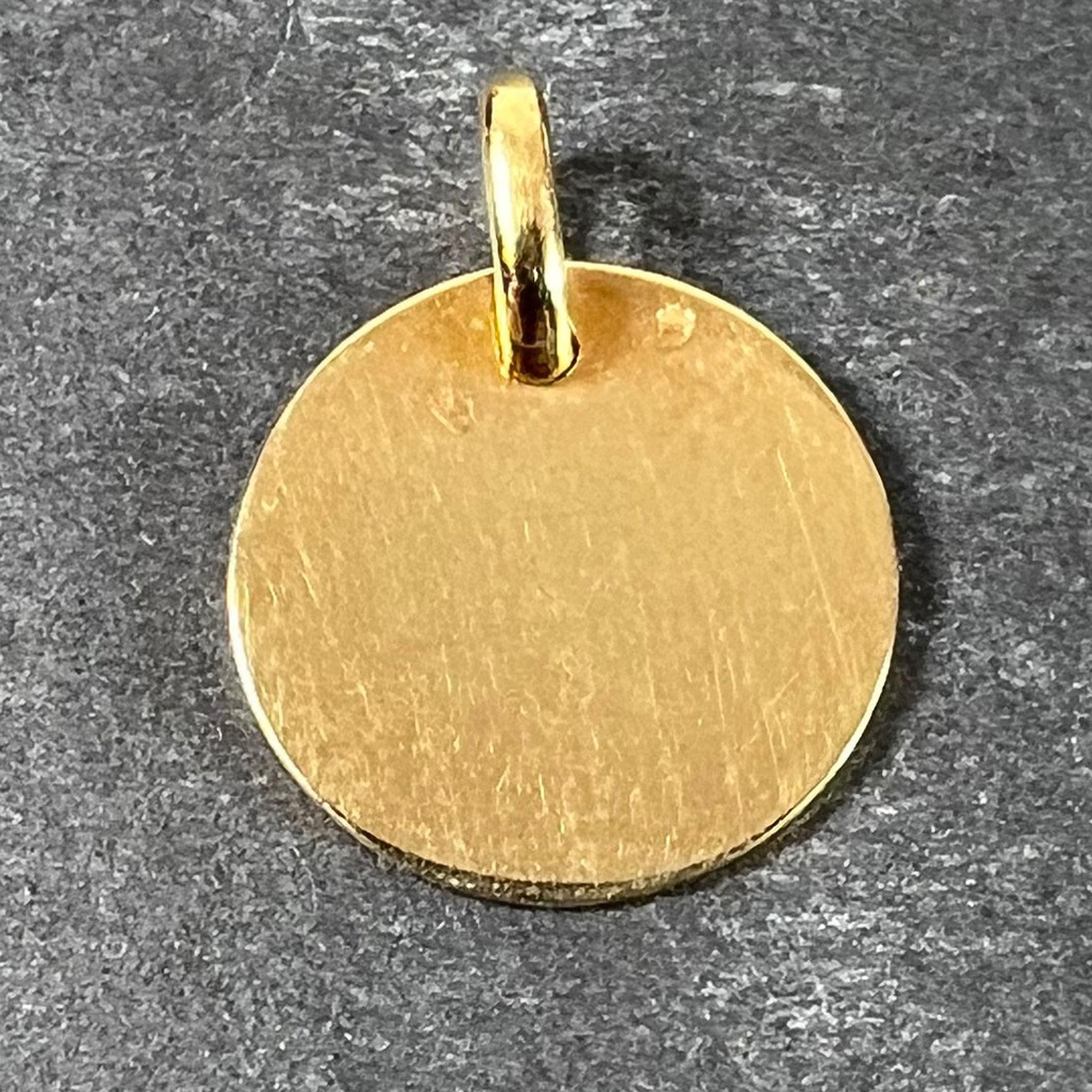 French Round Blank 18K Yellow Gold Medal Pendant In Good Condition For Sale In London, GB