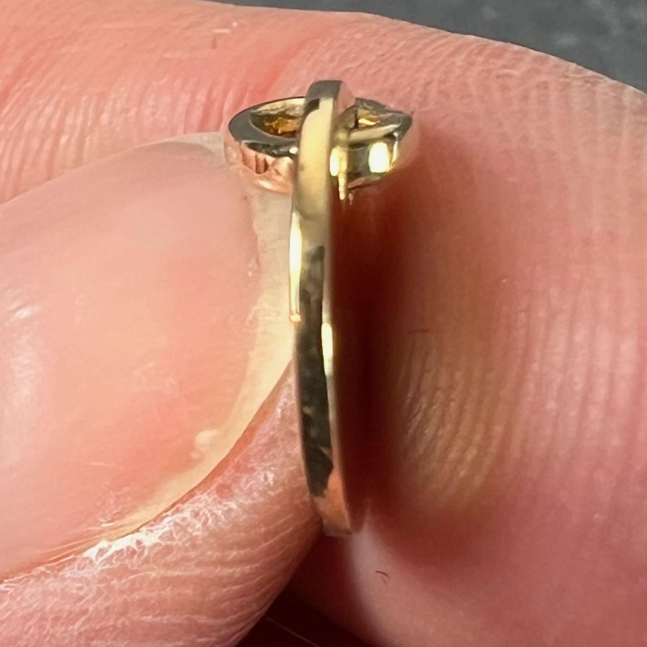 Pendentif Médaille en or jaune 18K, de forme ronde et de forme française en vente 4