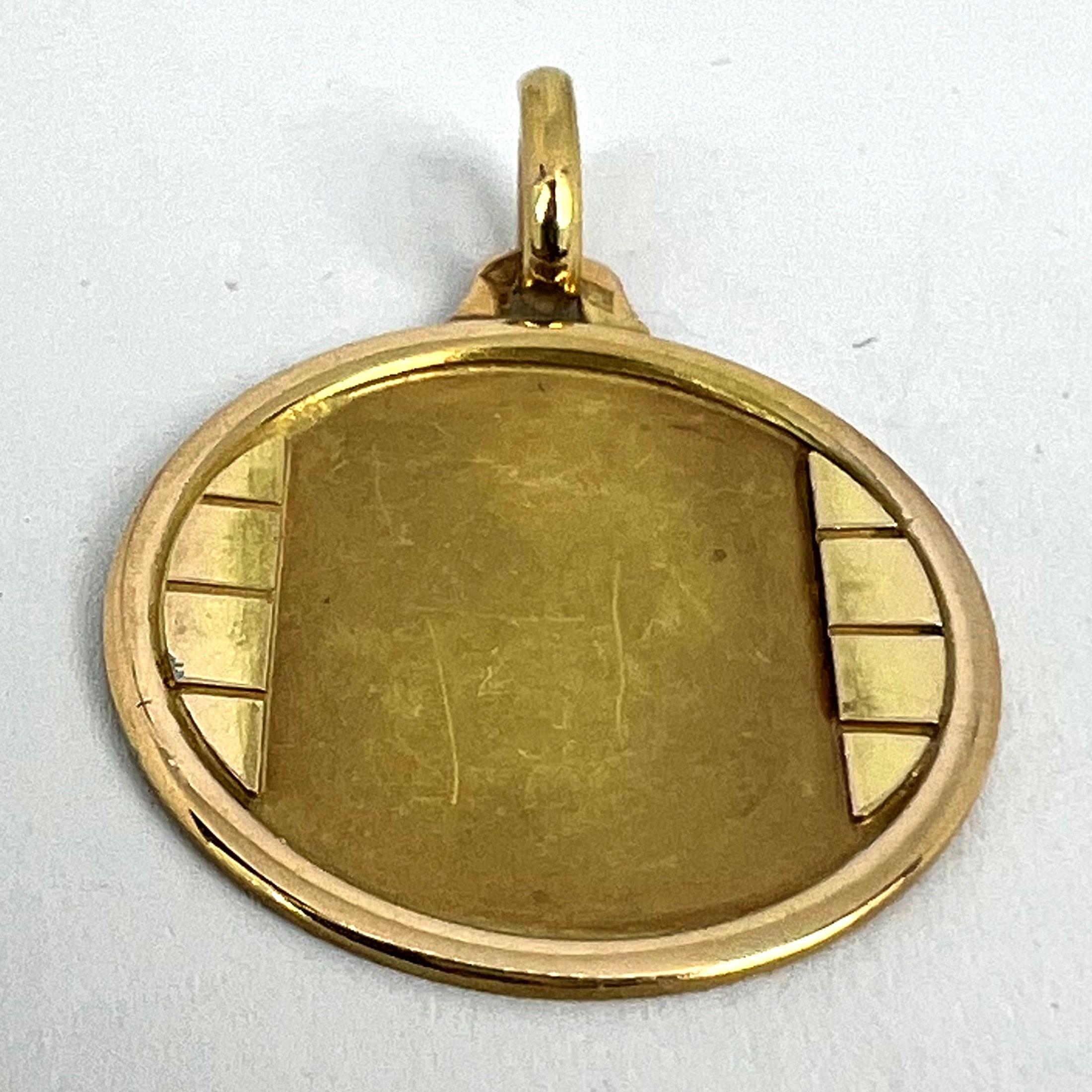 French Round Bricks 18K Yellow Gold Medal Pendant For Sale 9