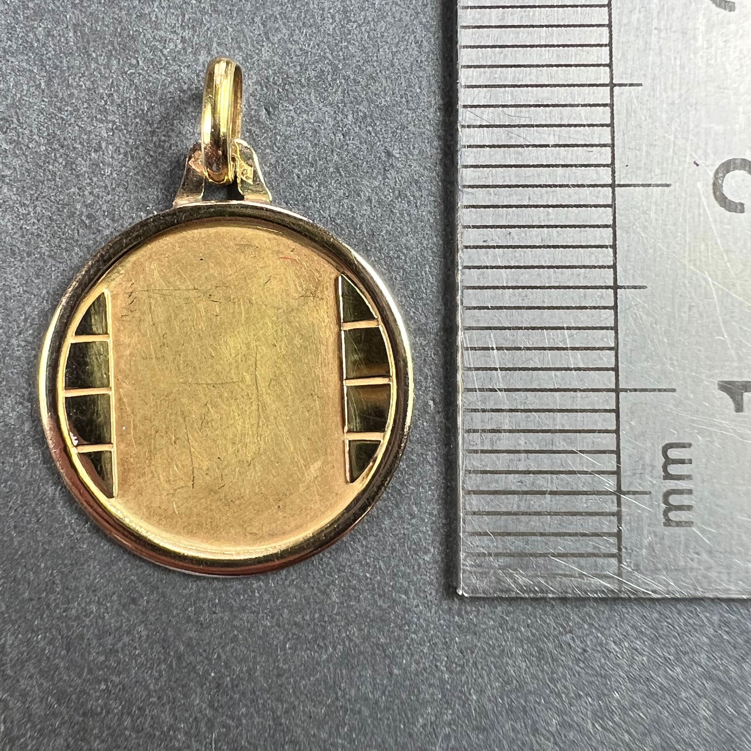 French Round Bricks 18K Yellow Gold Medal Pendant For Sale 5
