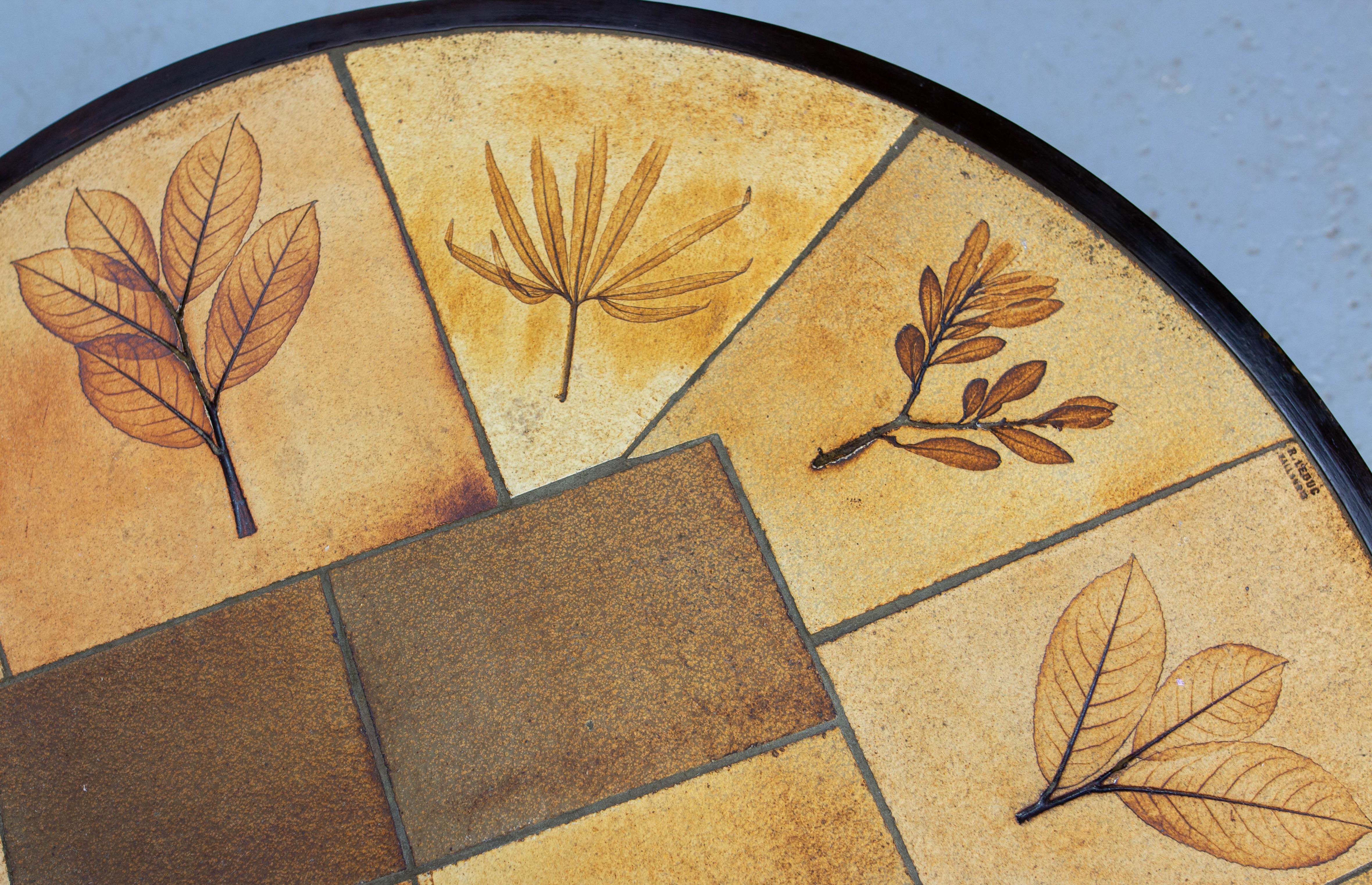 Table basse ronde en céramique de Vallauris signée Raymonde Leduc en vente 3