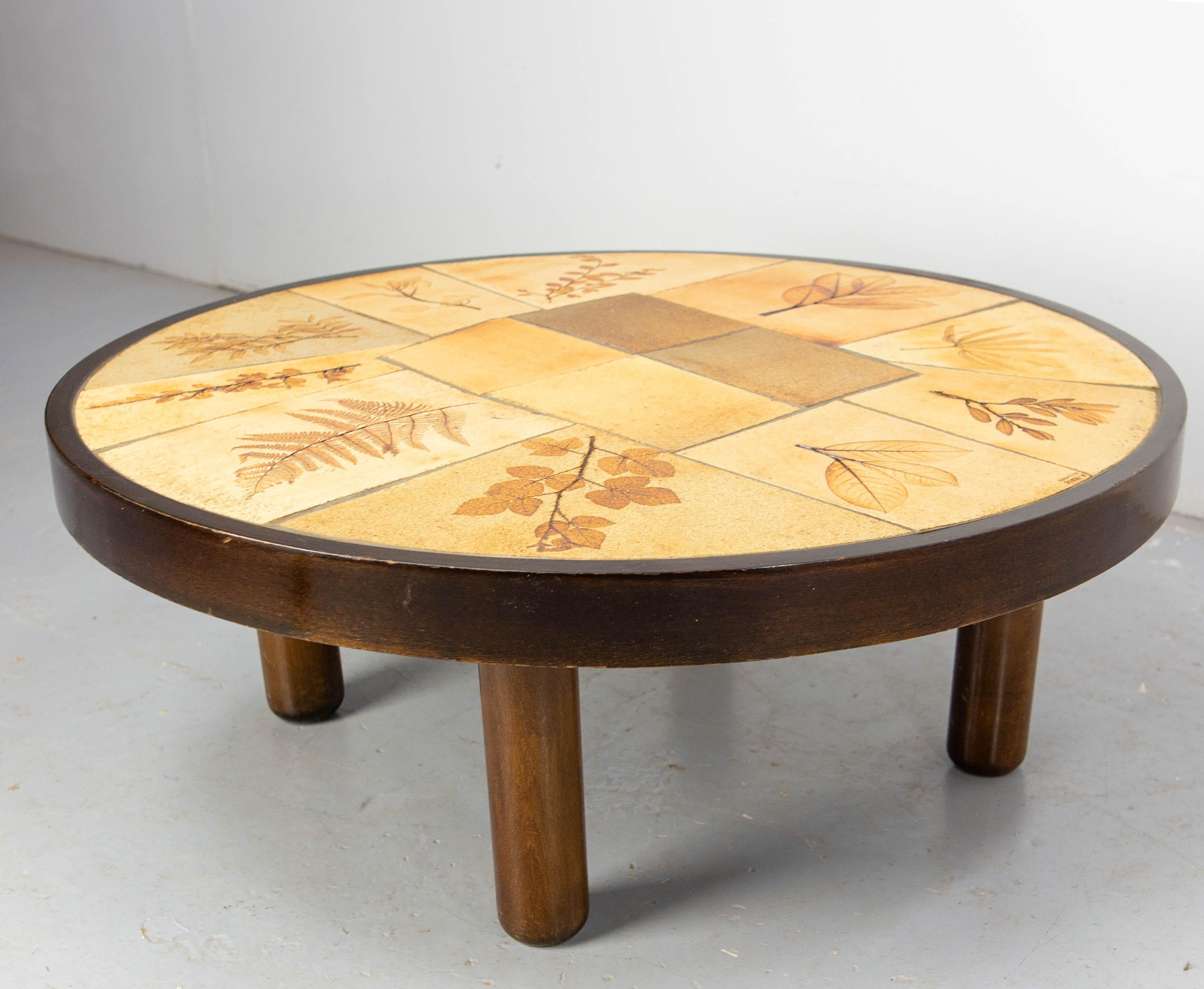 Mid-Century Modern Table basse ronde en céramique de Vallauris signée Raymonde Leduc en vente