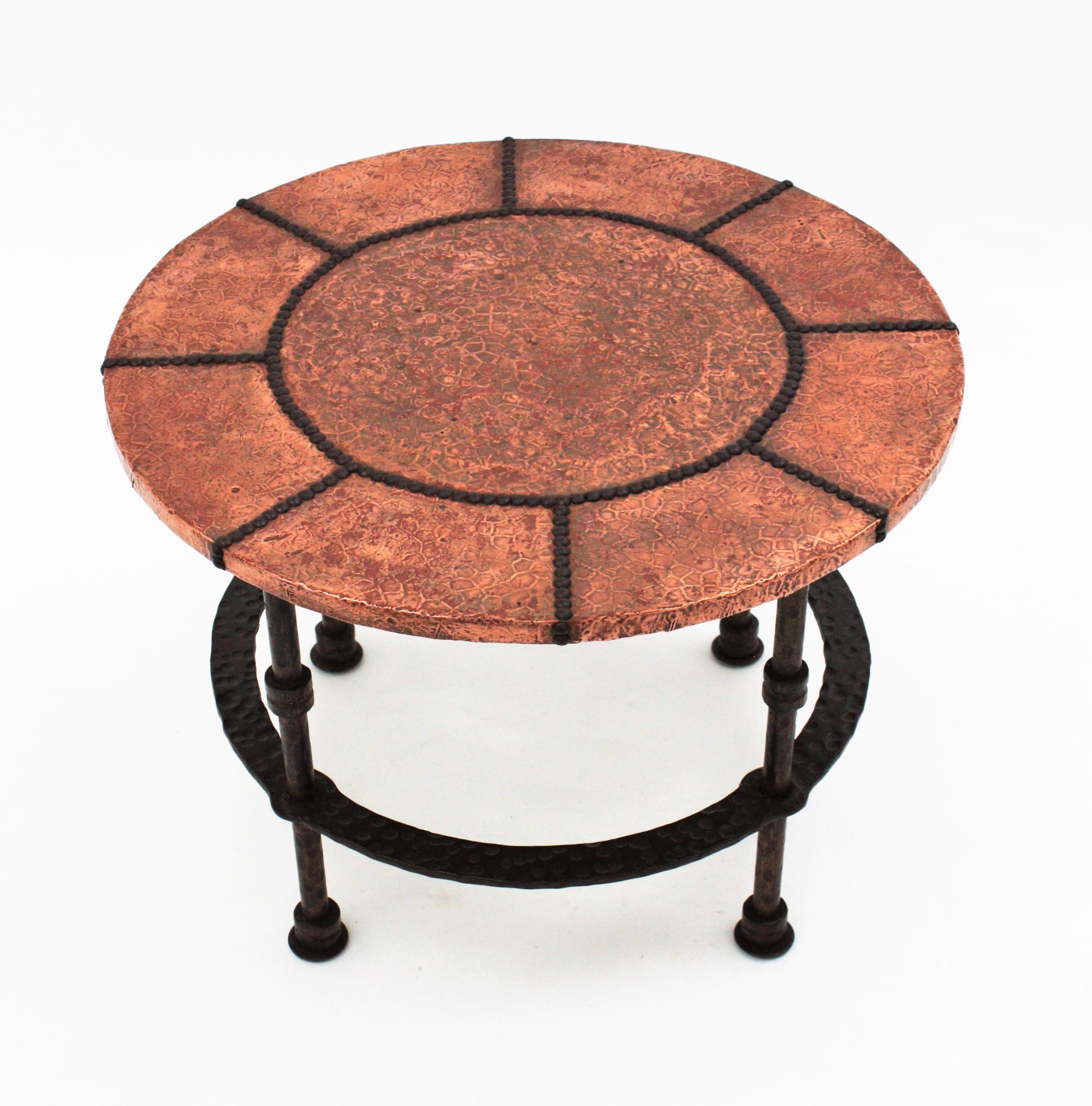 20th Century French Coffee Table in Wrought Iron and Copper For Sale