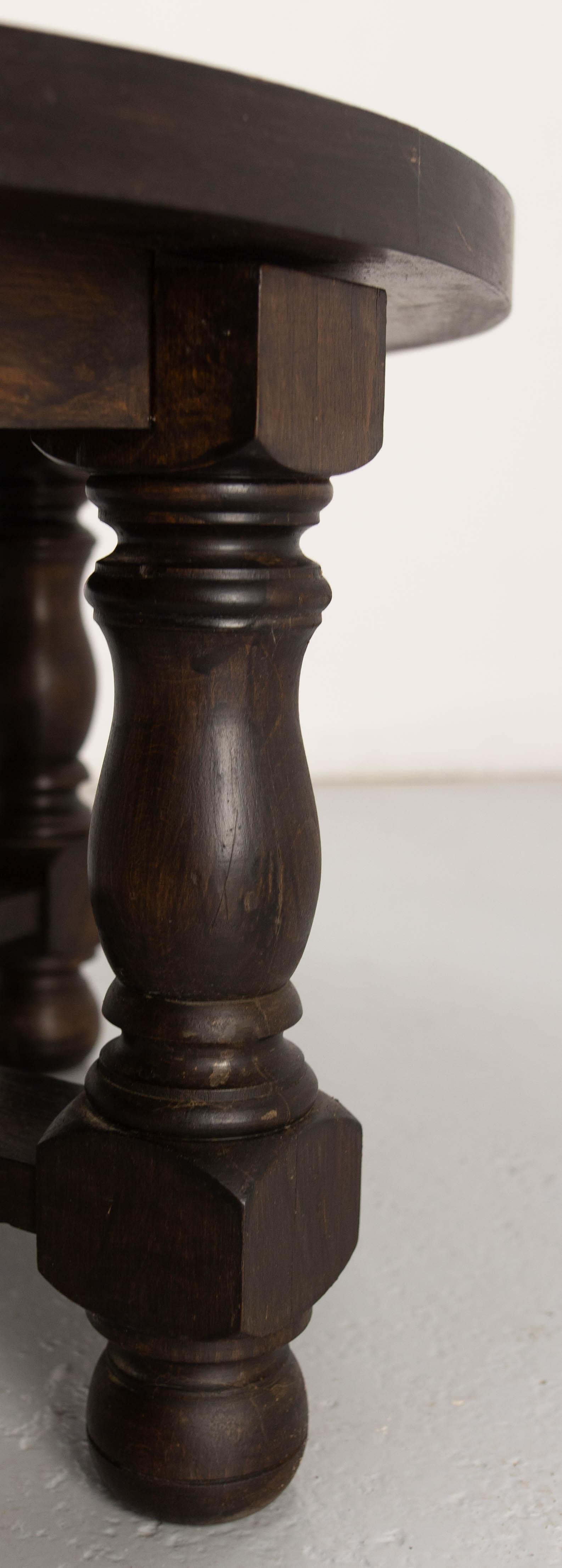 Table basse ronde française avec céramique de style Capron en vente 2