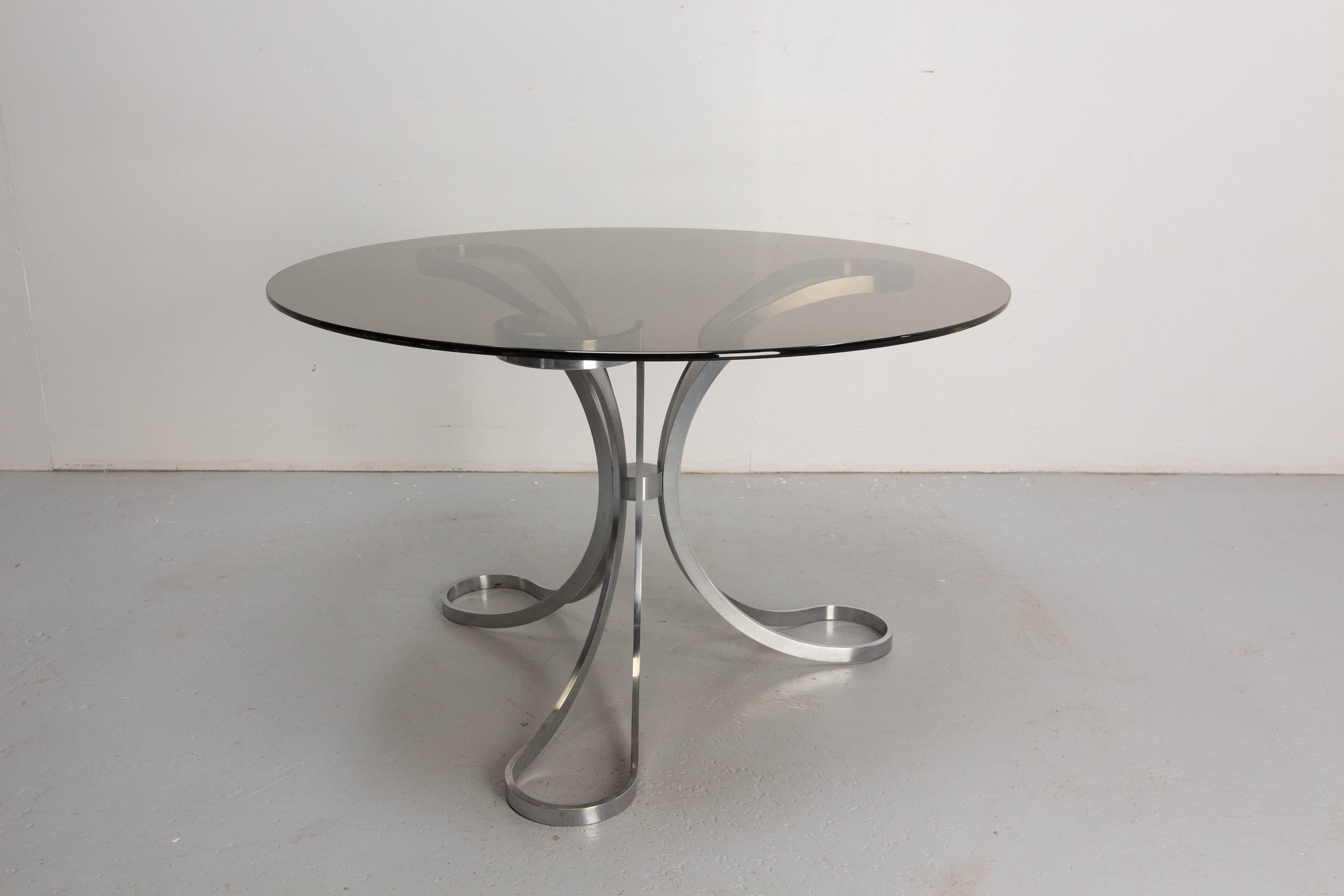 Mesa de Comedor Redonda Francesa Cristal Ahumado y Cromo, Mediados de Siglo Francés en venta