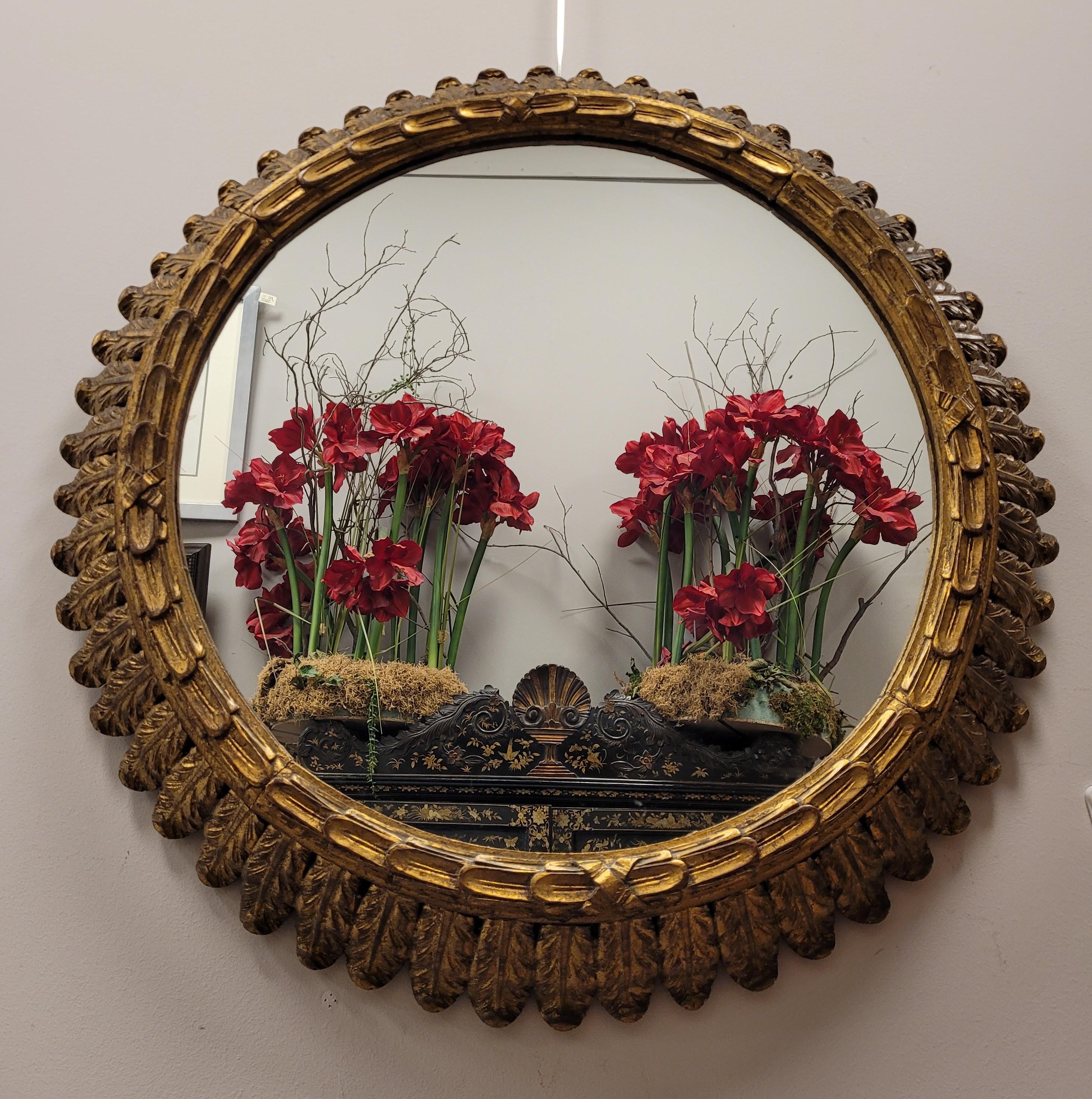 French round gilded wood Mirror, 40s  olive leaves For Sale 10