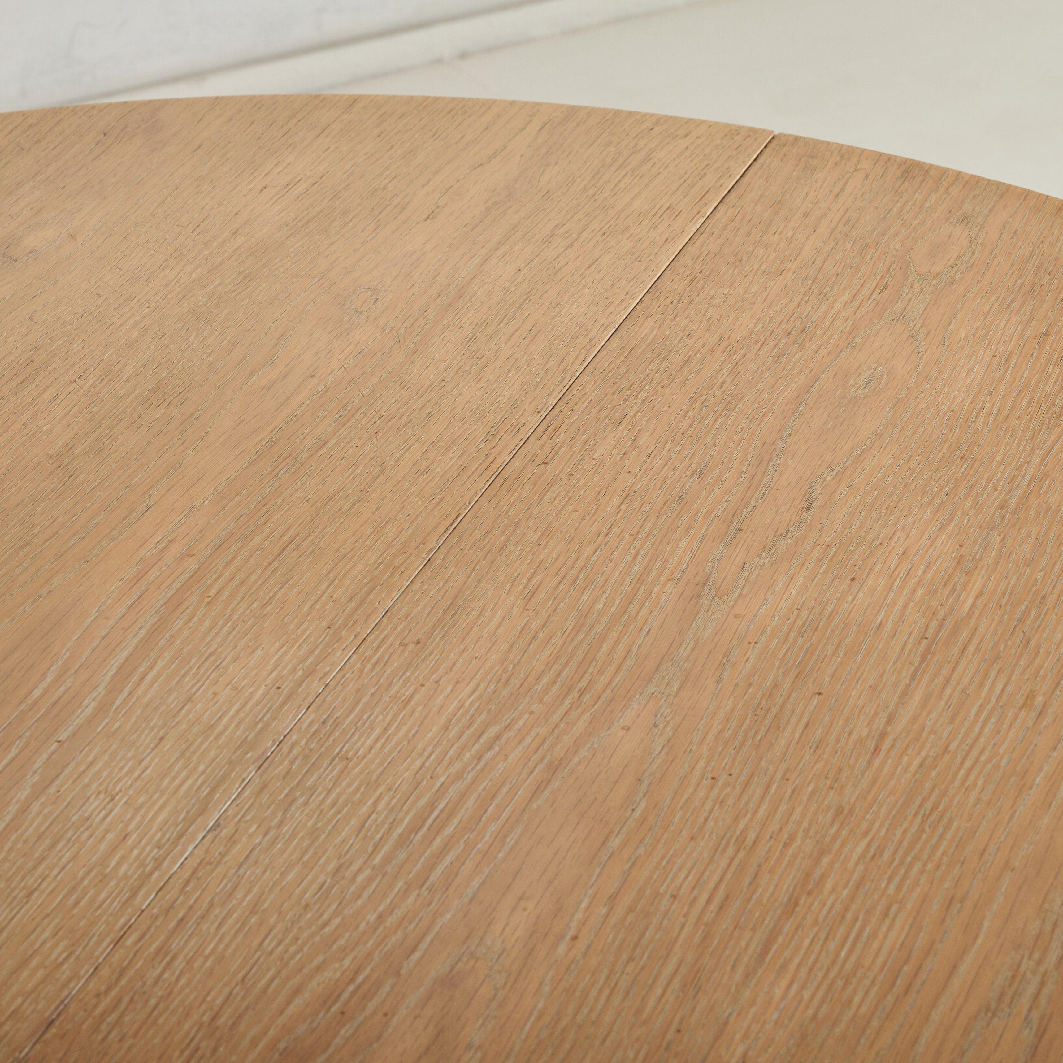 Mid-20th Century French Round Oak Center Table with Brass Accents, 1940s For Sale