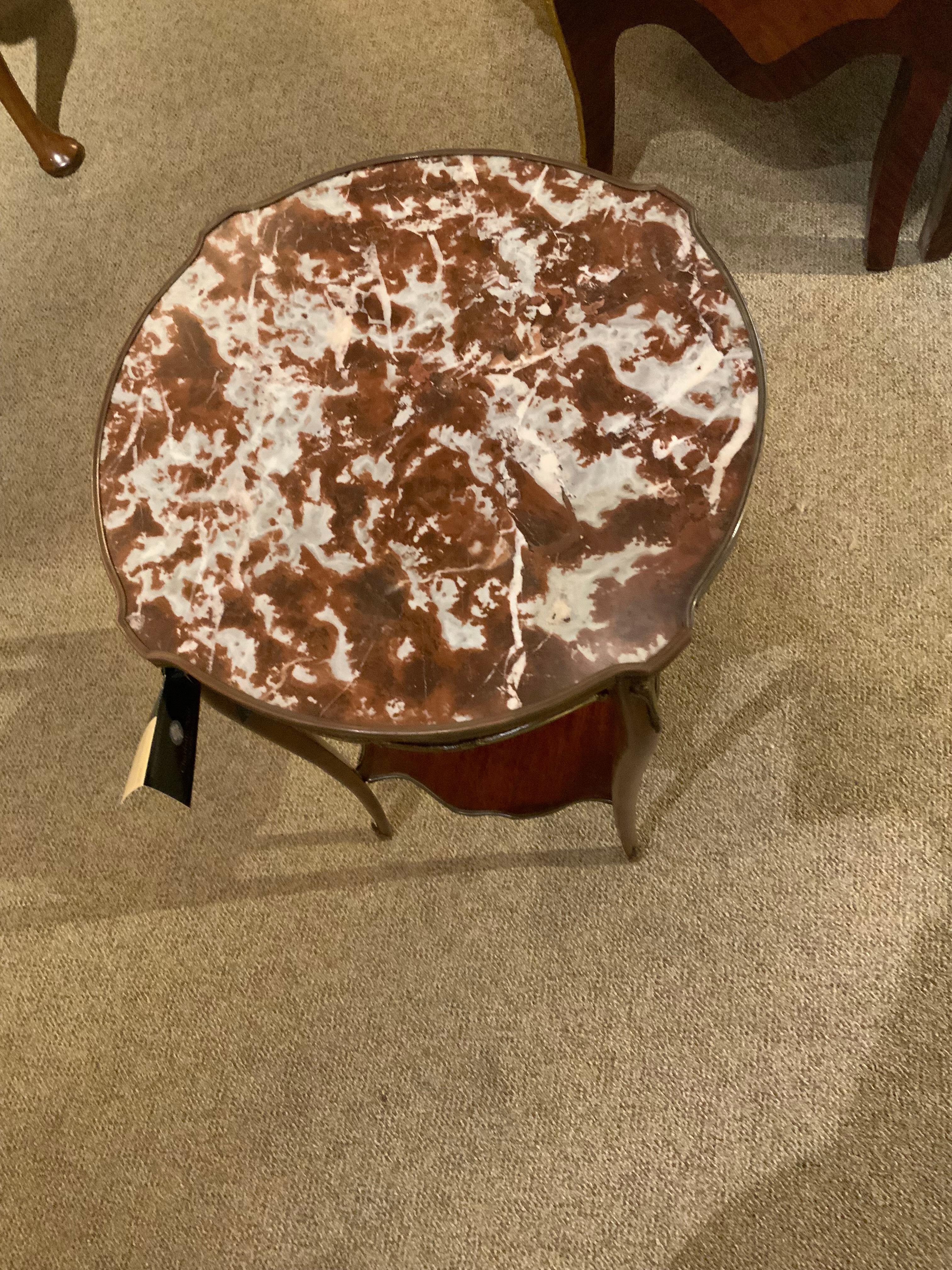 Louis XV French round occasional table, 19 th c with rouge marble top, louis XV style