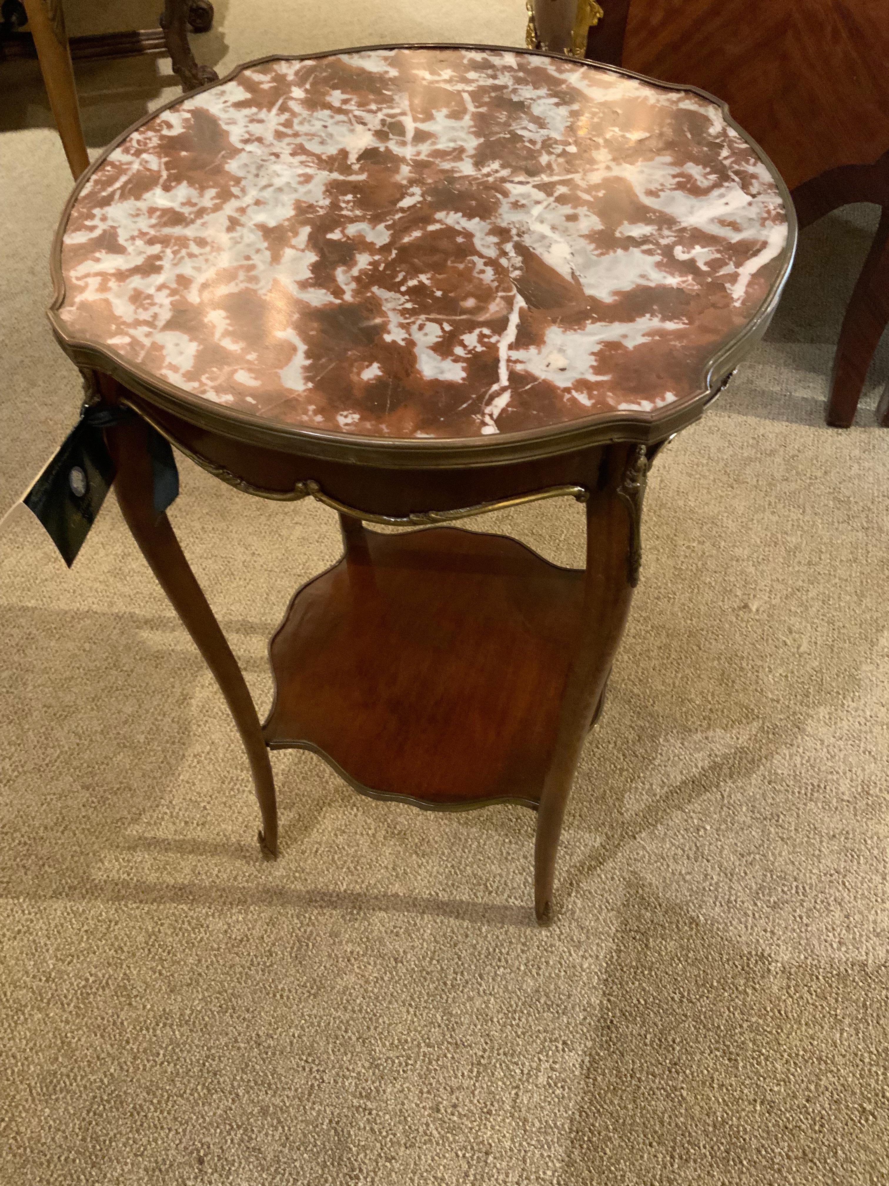 French round occasional table, 19 th c with rouge marble top, louis XV style In Excellent Condition In Houston, TX