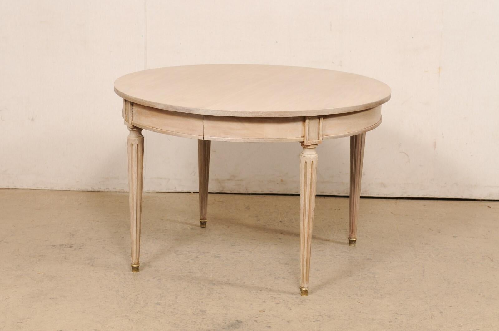 French Round Painted Wood Table w/Fluted Legs & Brass Feet, 3.5 Ft Diameter For Sale 1