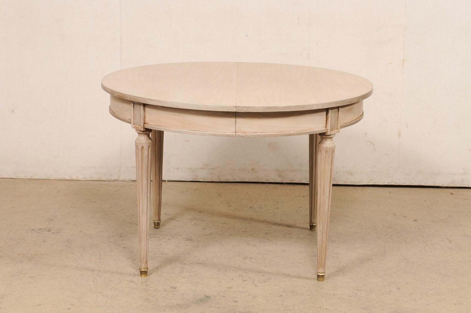 French Round Painted Wood Table w/Fluted Legs & Brass Feet, 3.5 Ft Diameter For Sale 5