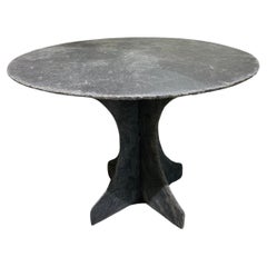 Table ronde française en ardoise circa 1950