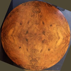 French Round Table or Guéridon of Burr Walnut
