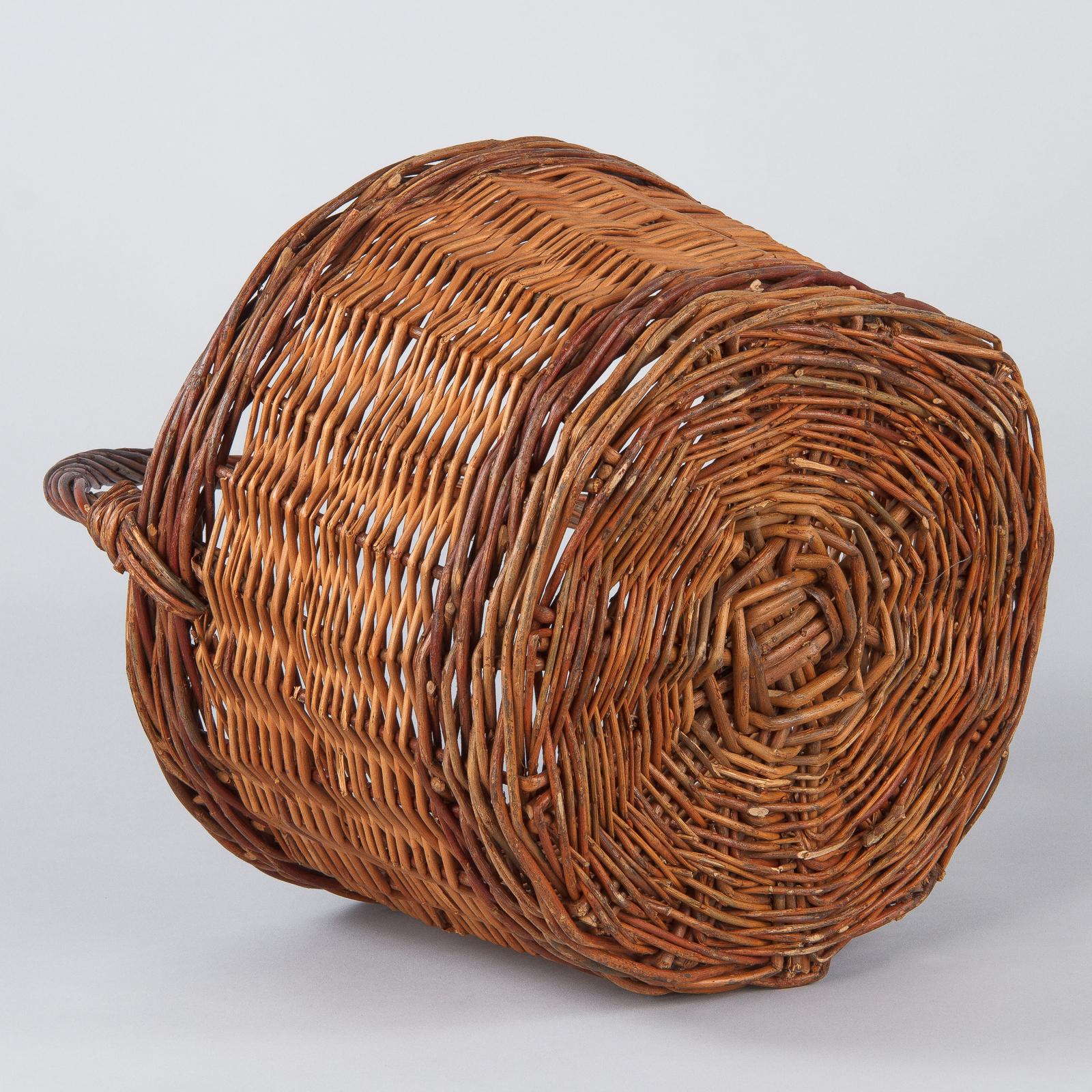 French Round Wicker Basket, 20th Century 8