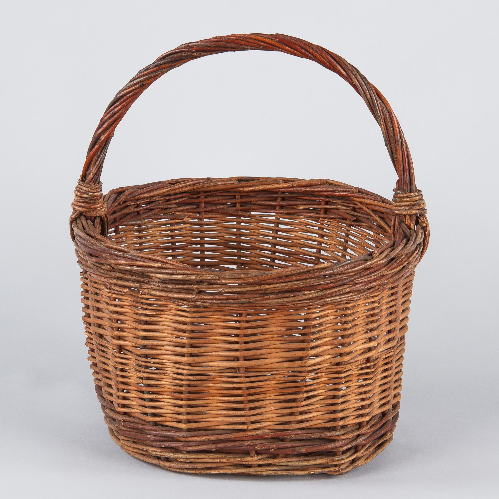 French Round Wicker Basket, 20th Century 1