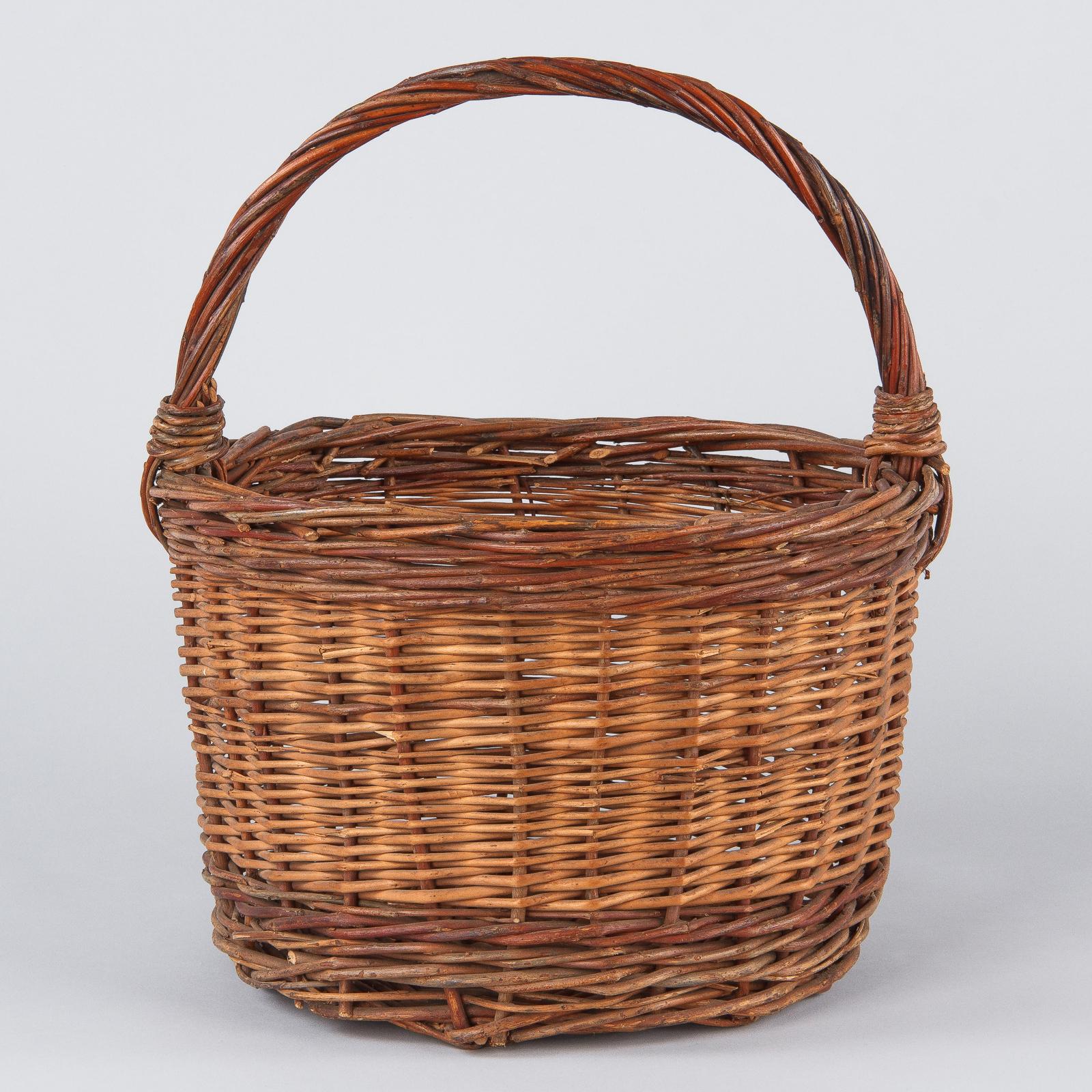 French Round Wicker Basket, 20th Century 5