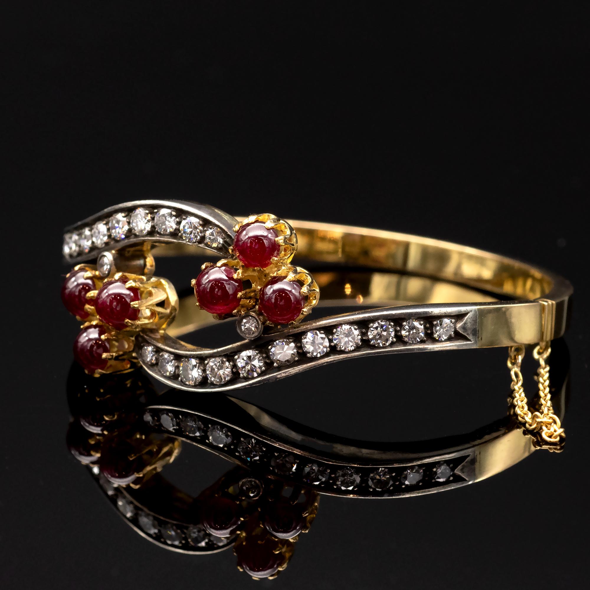 Round Cut French Ruby Diamond 18 Karat Gold Bracelet