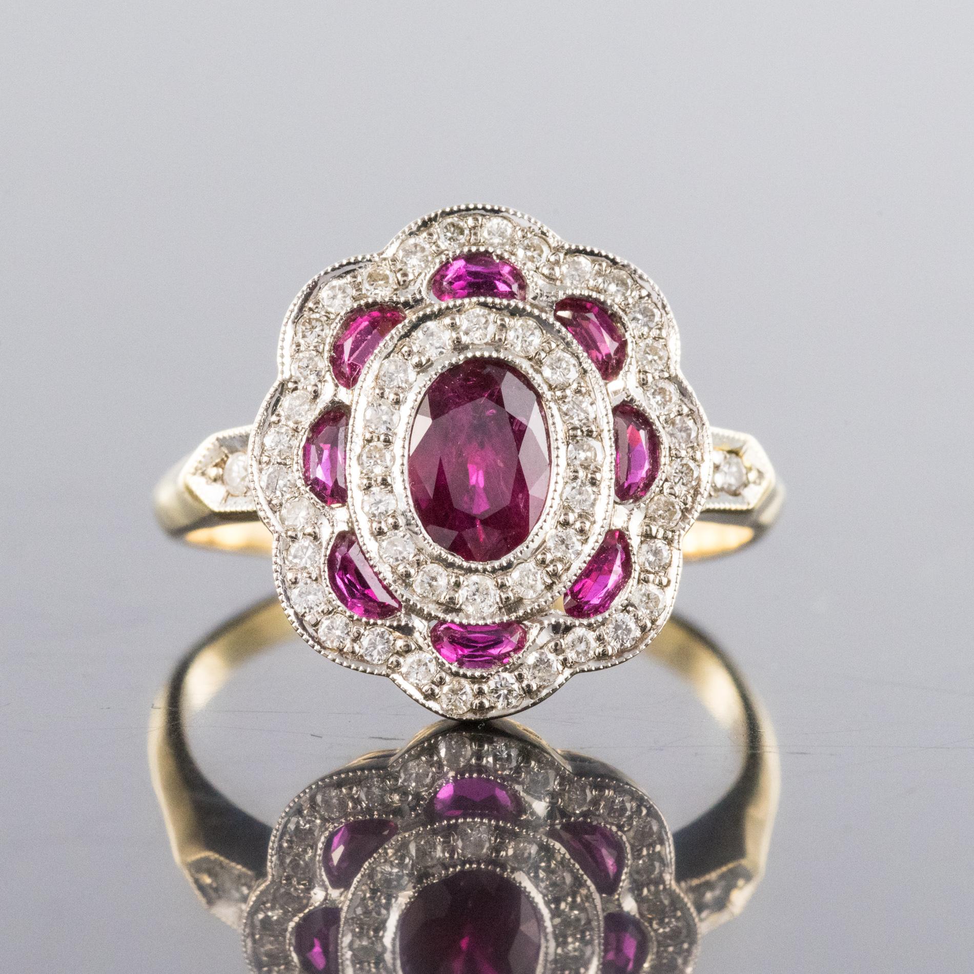 Belle Époque French Ruby Diamonds 18 Karat Yellow Gold Cluster Ring