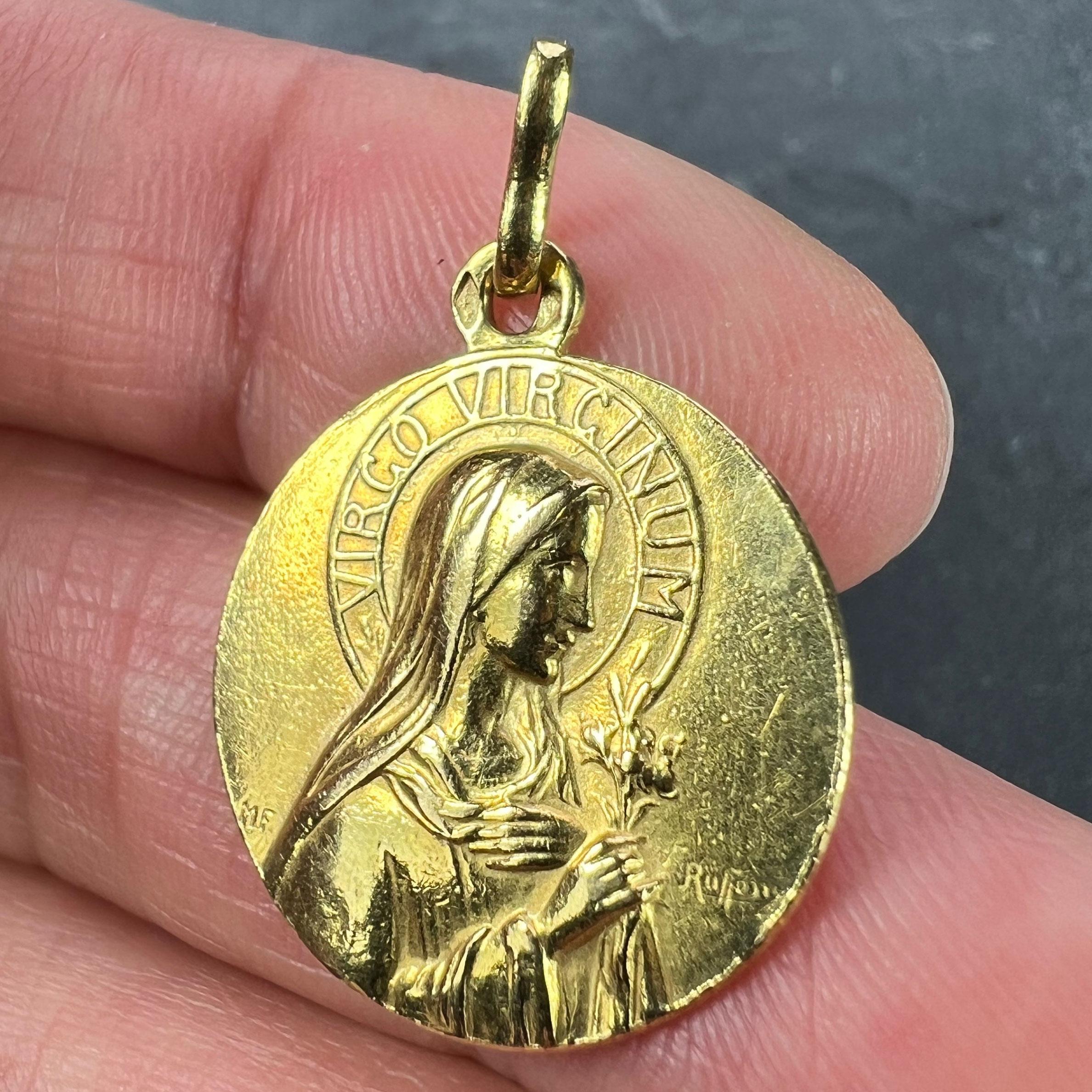 French Ruffony Virgin Mary Virgo Virginum 18K Yellow Gold Medal Pendant For Sale 2