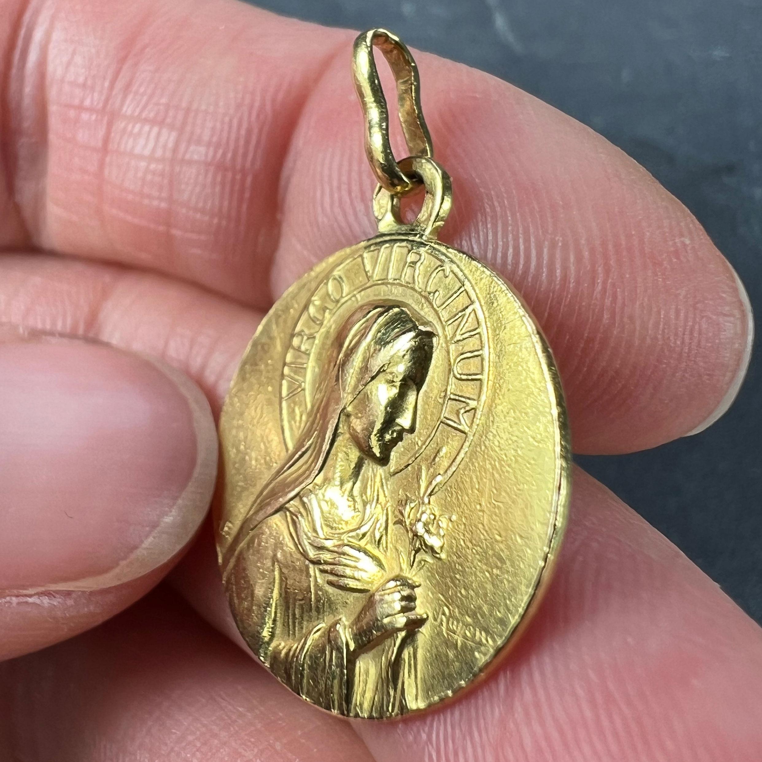 French Ruffony Virgin Mary Virgo Virginum 18K Yellow Gold Medal Pendant For Sale 3
