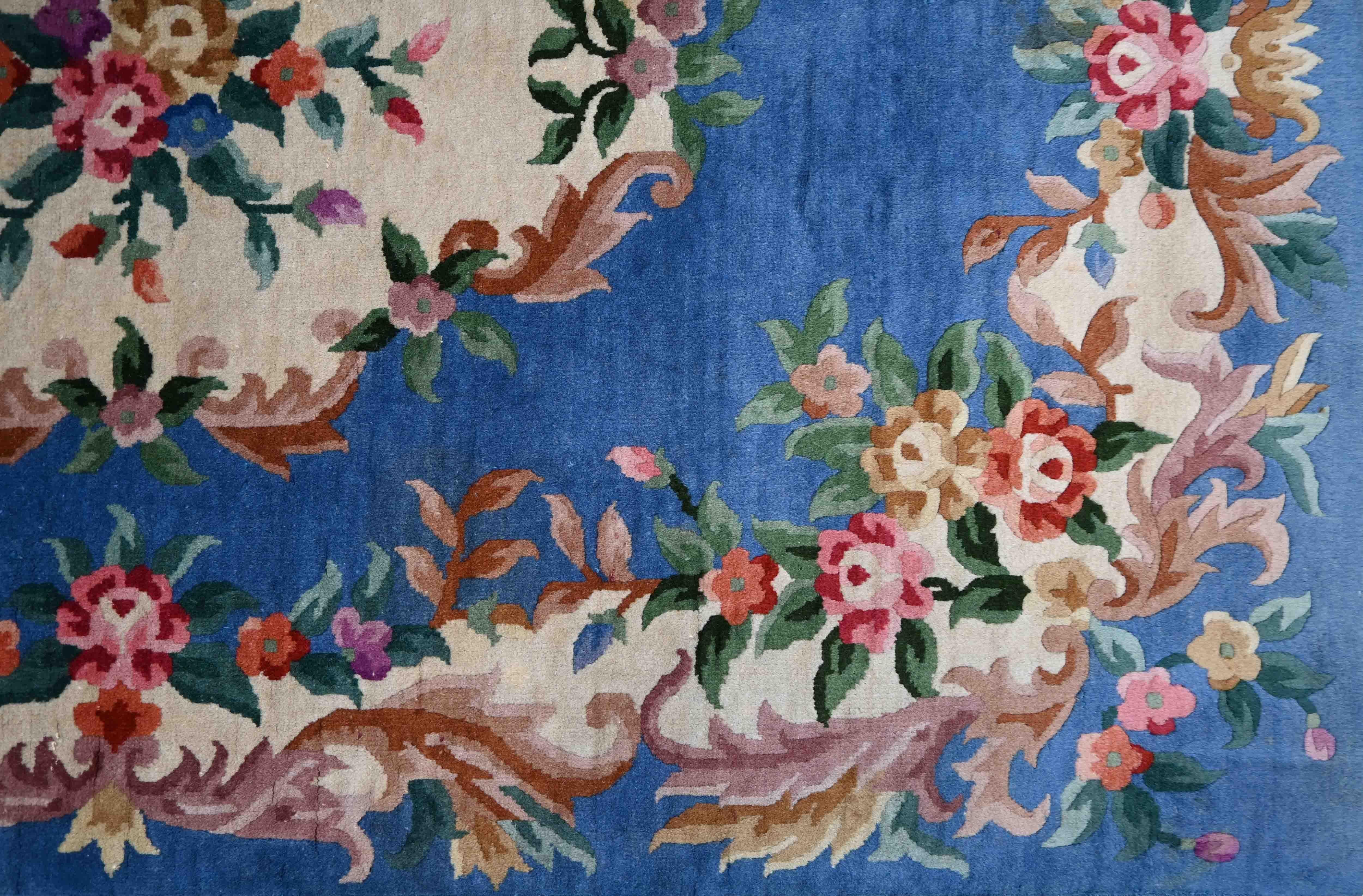 French Carpet in Point De Savonnerie 20th Century, Circa 1940 - 2m00x1m36. This rug has been cleaned by our artisan workshop in Paris, France. 
Period: Circa 1940
Style: Napoleon III
Condition: Perfect condition
Material: Wool
Length: 200 cm
Width: