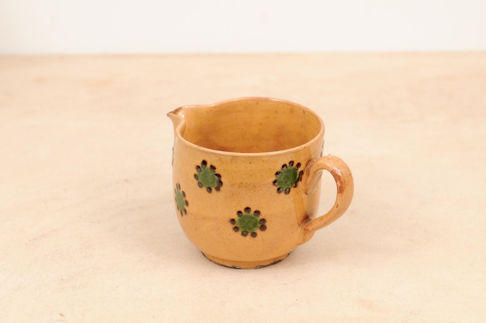 French Rustic 19th Century Peach Glazed Pitcher with Green and Chocolate Décor For Sale 3