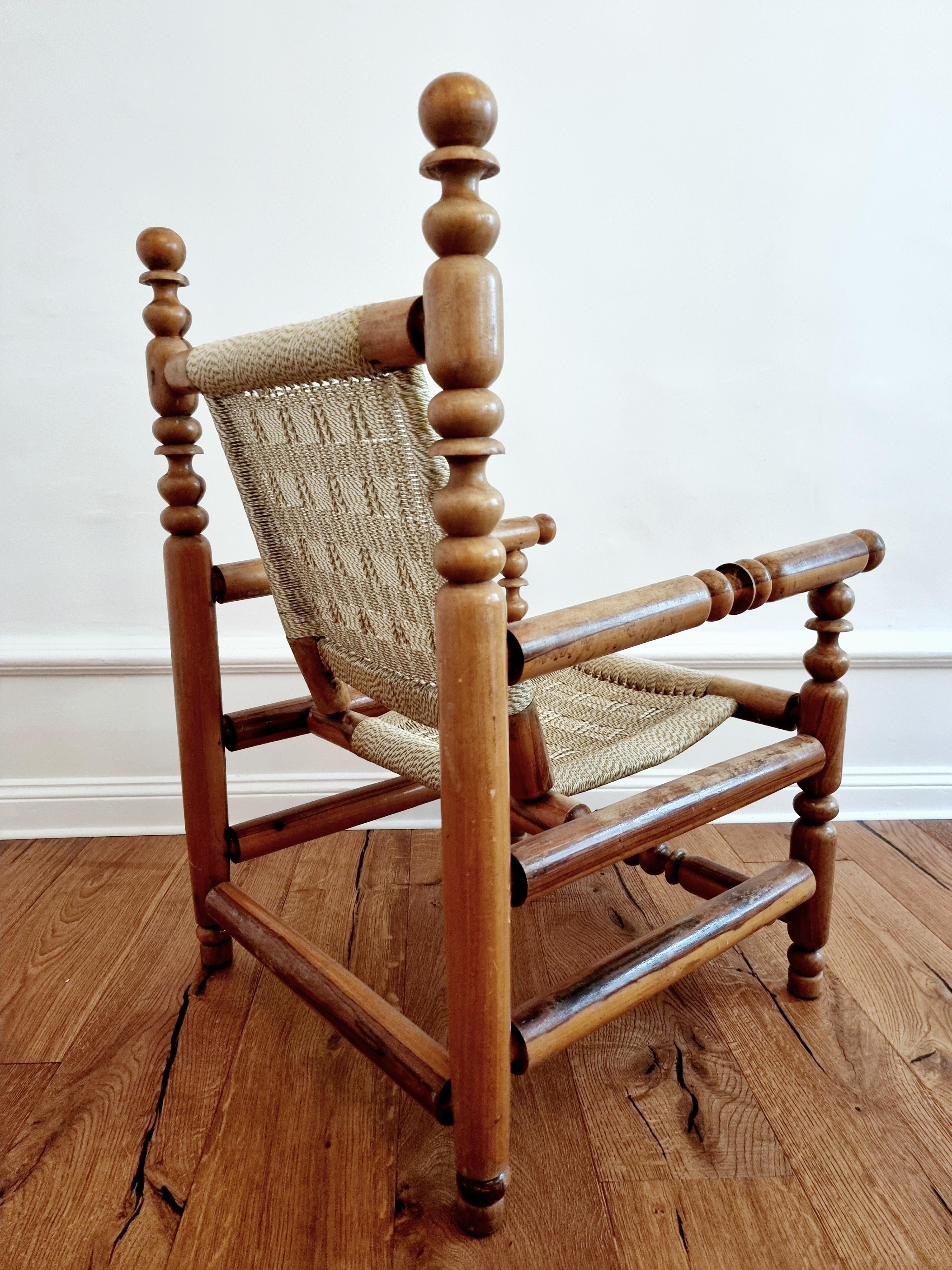 Rare rustic French cord and oak chair in the manner of Dudouyt / Audoux & Minet / Perriand. Mid-1900s, sculptural shapes, esthetical with good craftmanship. 

In good condition, smaller signs of age and wear. 

 