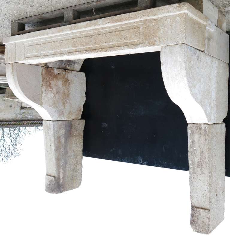 French Antique Countryside Fireplace in Limestone from France, circa 1780s For Sale 2