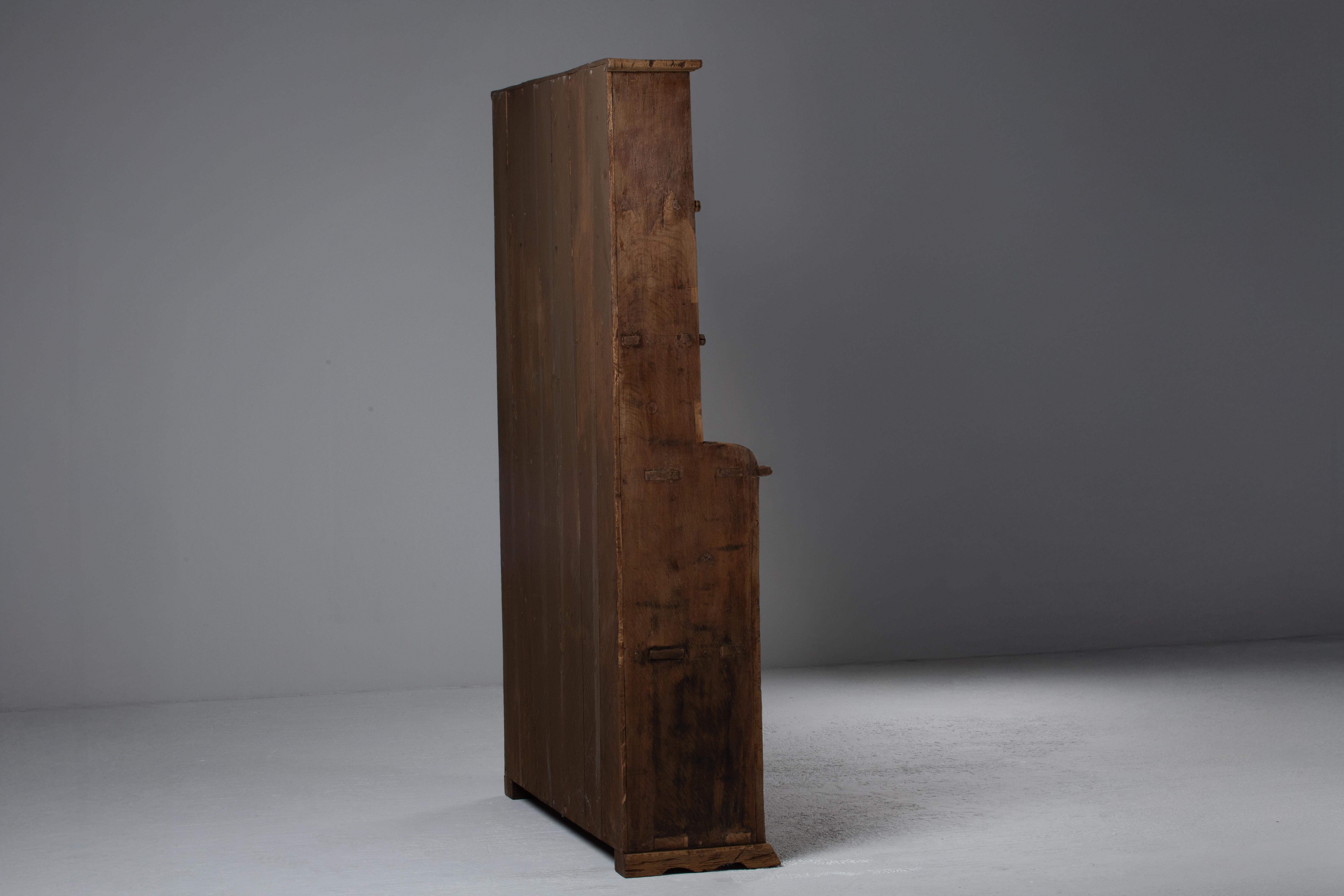 Credenza rustica francese, 18° secolo in vendita 8