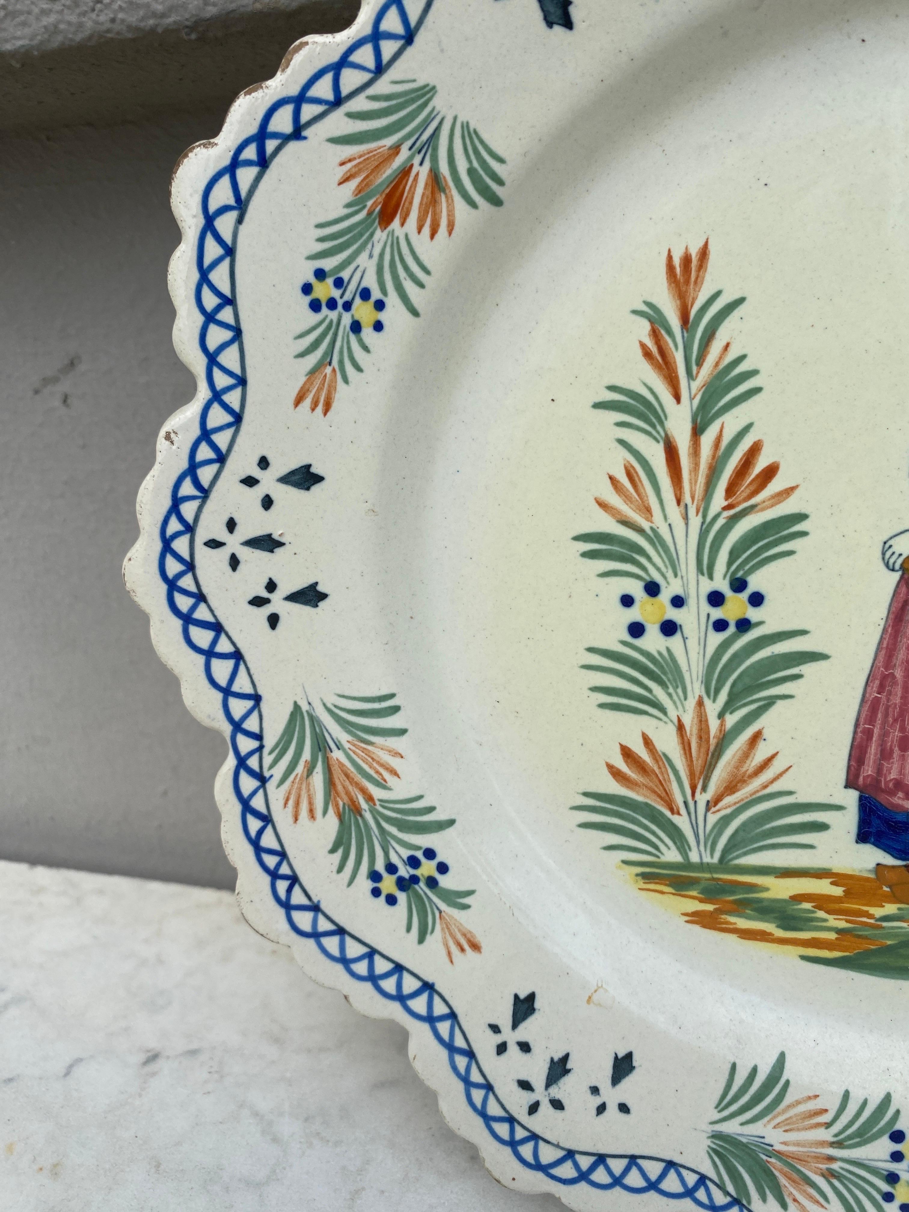 French Rustic Faience Plate Circa 1900 In Good Condition For Sale In Austin, TX