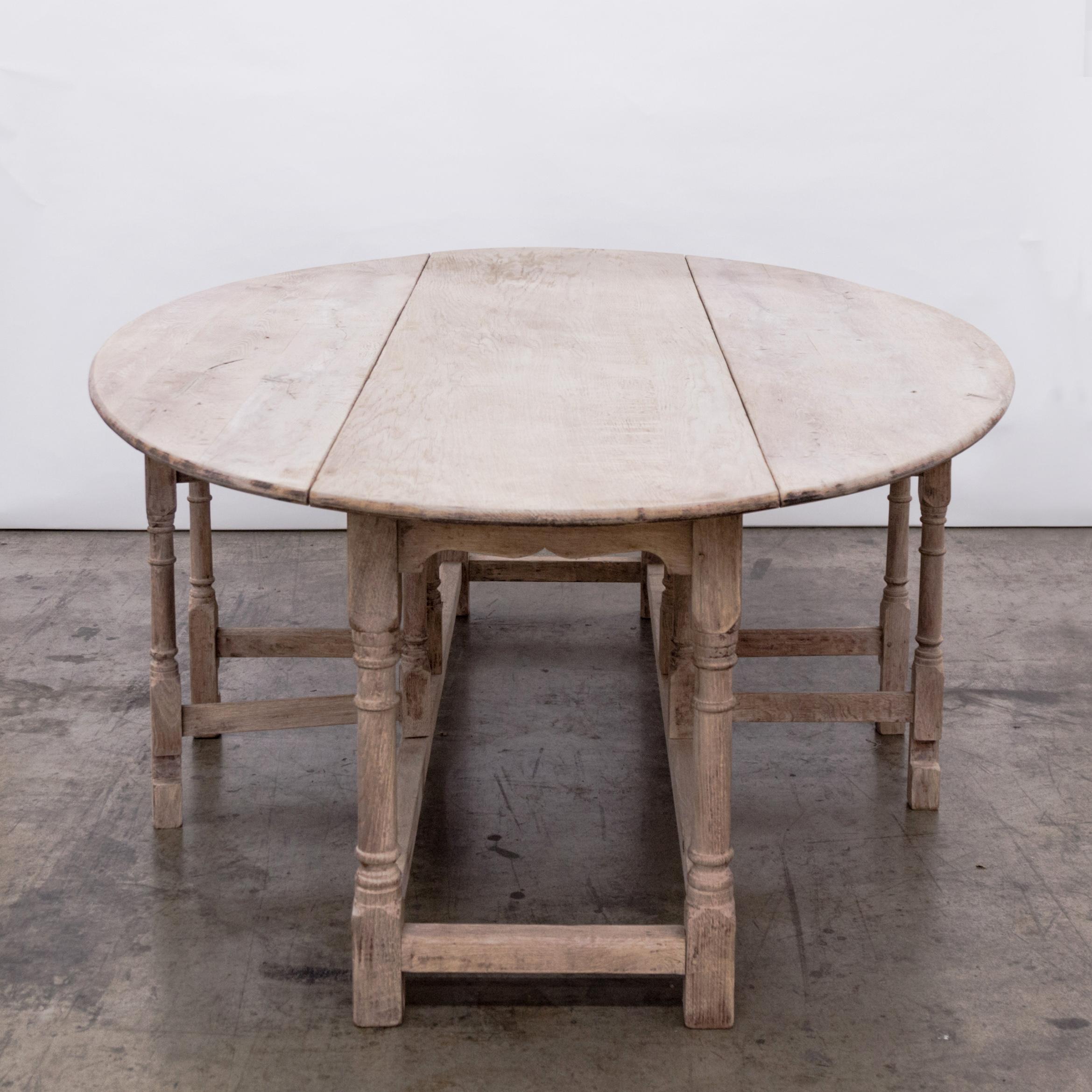 Mid-20th Century French Rustic Gate Leg Oval Dining Table For Sale