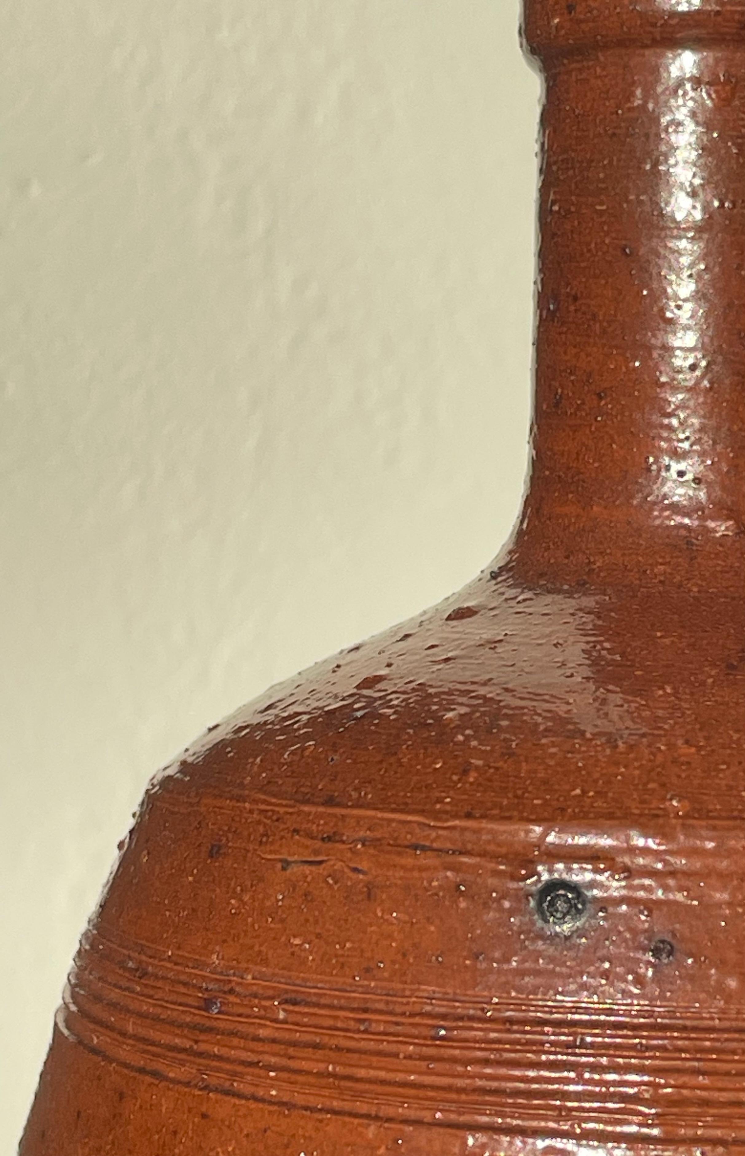 Vase bouteille en céramique rustique émaillée Brown, années 1930 en vente 3
