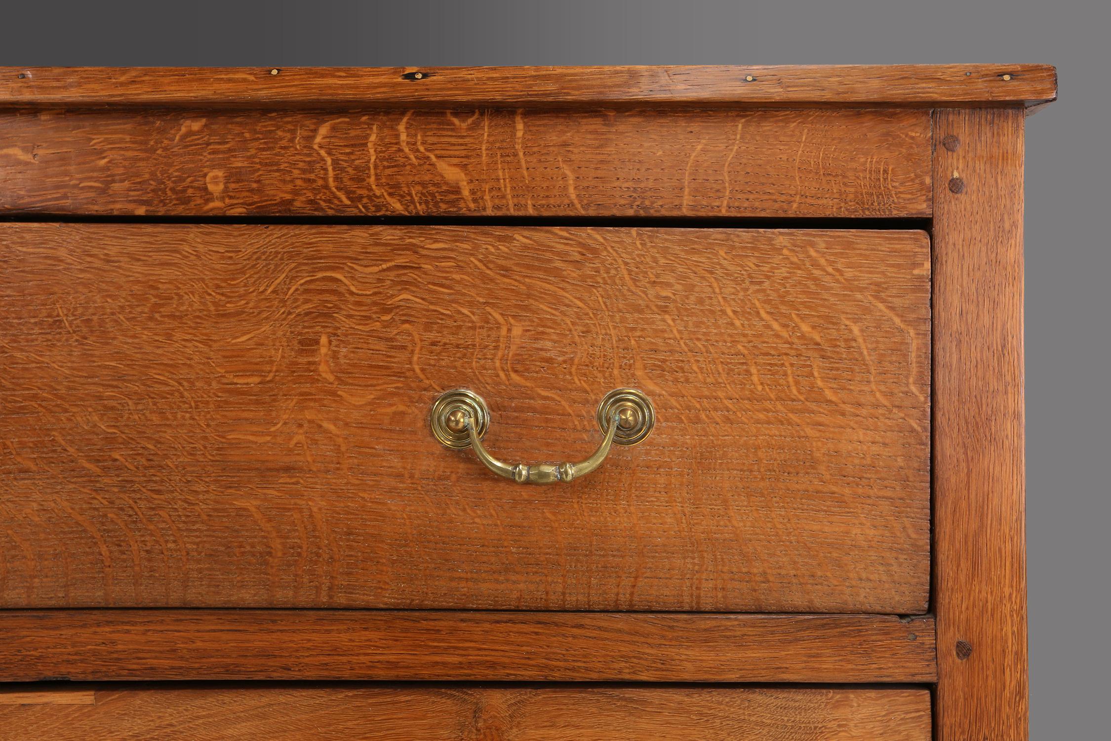 French rustic oak chest of drawers 1900 For Sale 3