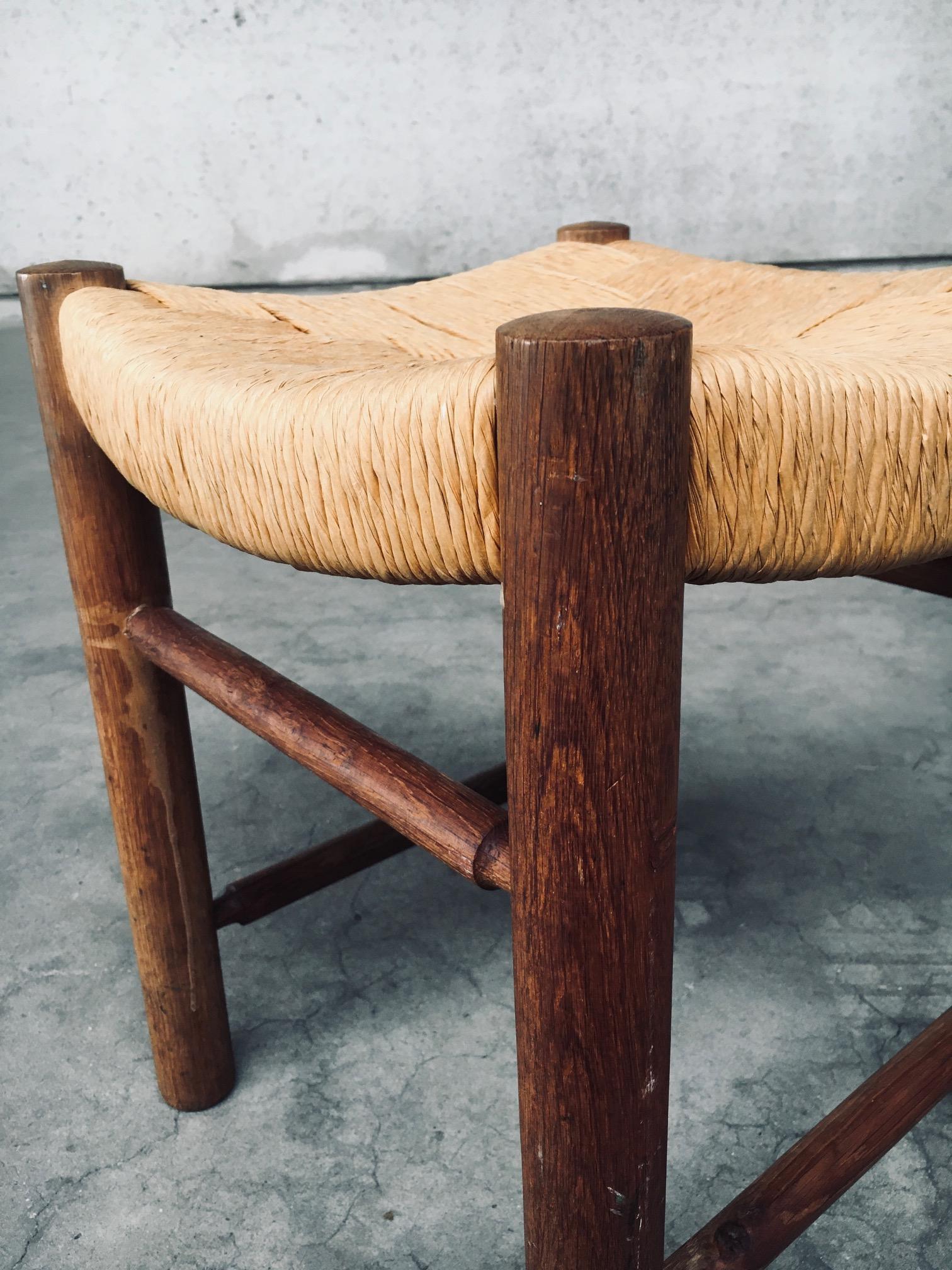 French Rustic Oak & Rush Stool, 1950s, France For Sale 4