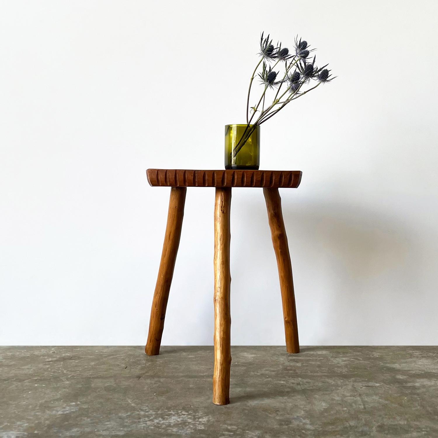 French rustic tripod stool
France, mid century
Can be used as a stool or side table
Rectangular with carved etchings around the perimeter
Original wood finish
Beautiful grain detail and joinery detail
Solid wood tripod legs
Patina from age