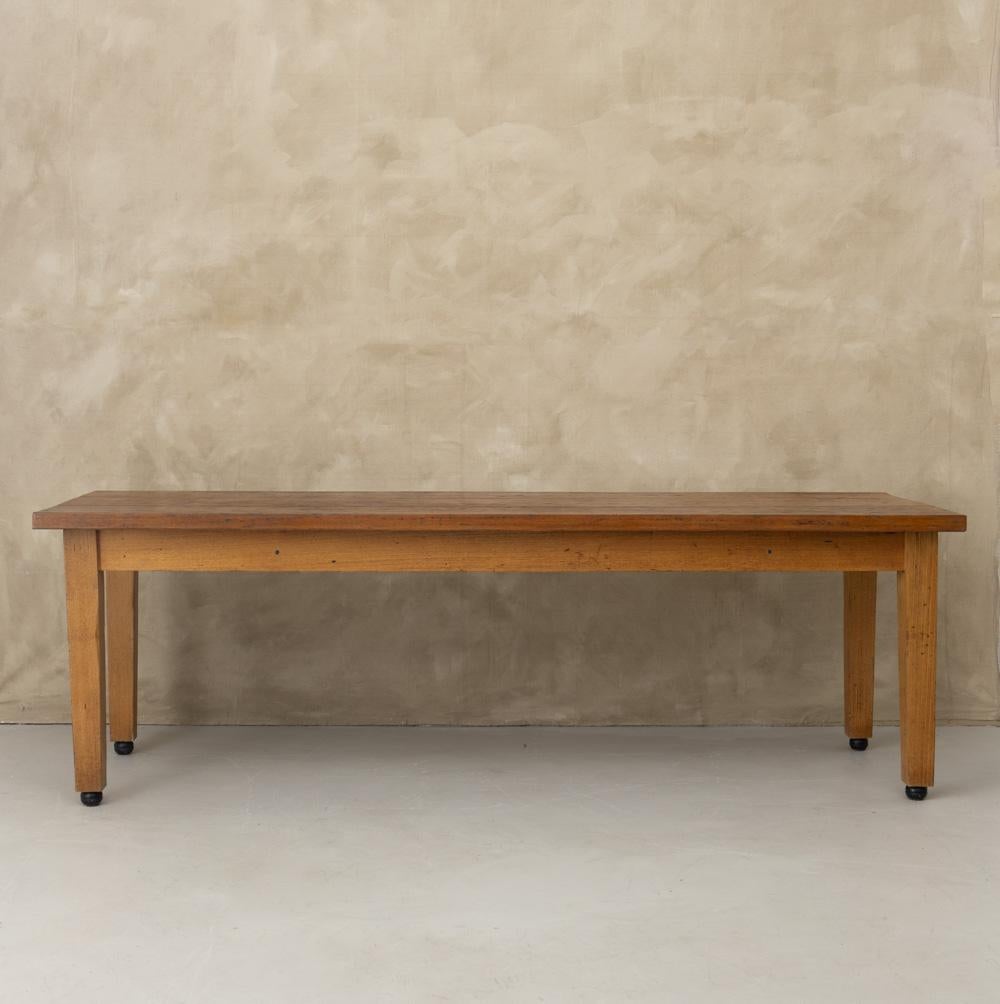 Table de ferme rustique française Bon état - En vente à Los Angeles, CA