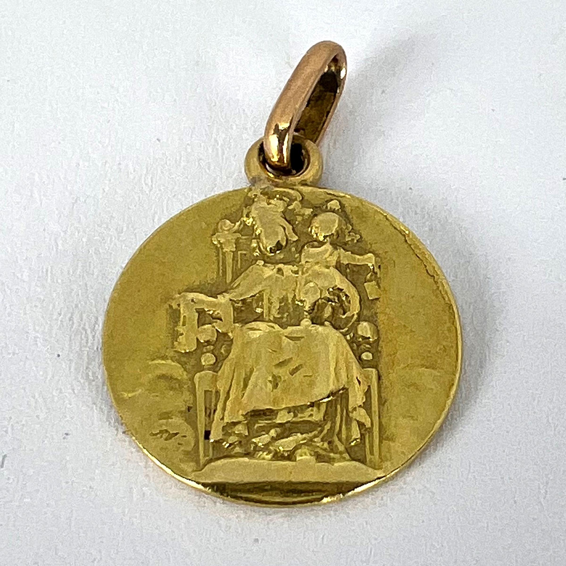 French Sacred Heart Madonna and Child 18K Yellow Gold Medal Pendant For Sale 5