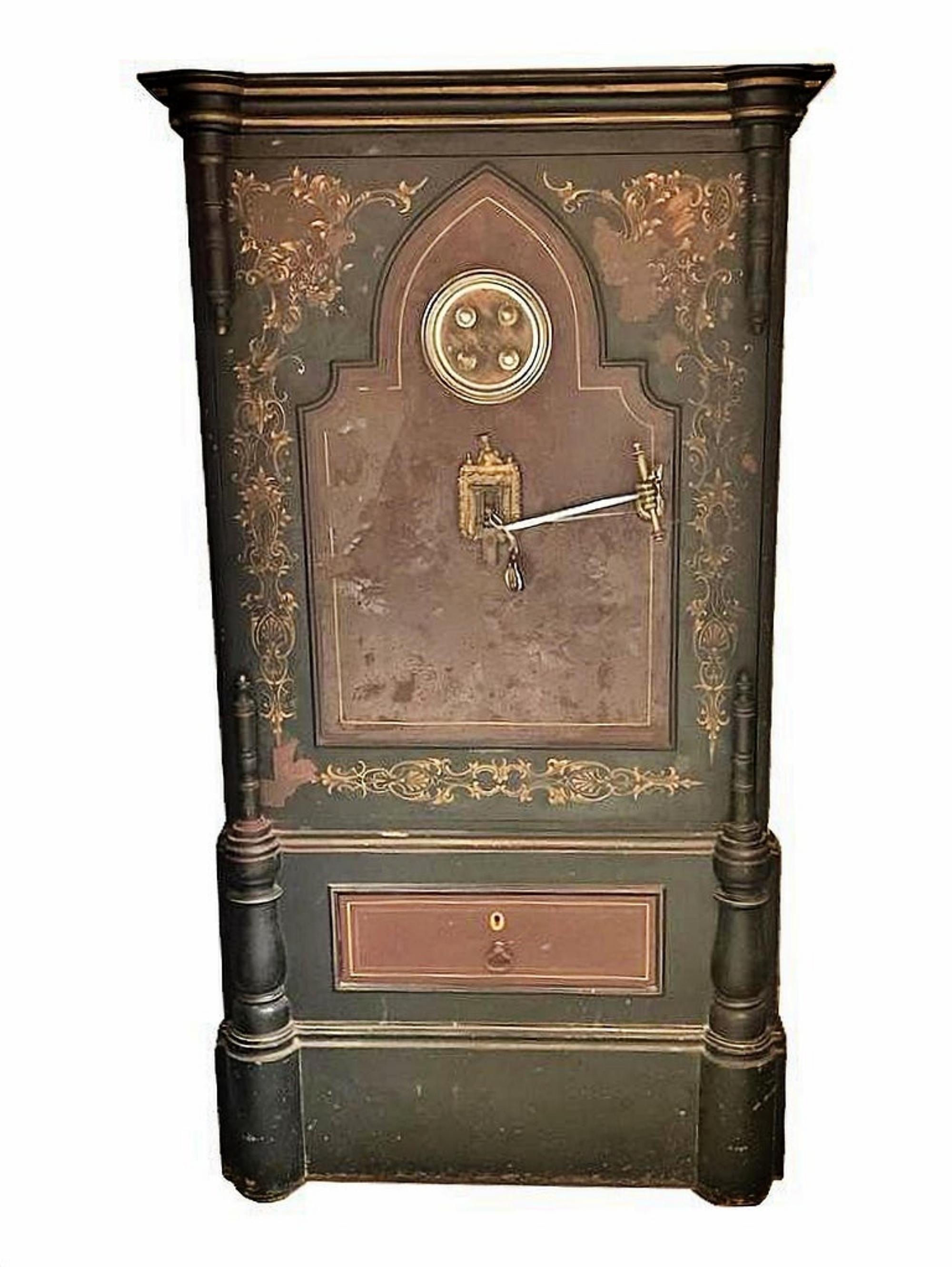 French safe

of the 19th Century
in iron, wood and other materials.
Decoration painted with a drawer.
With key.
Dimensions: 165 x 80 x 62 cm.
good conditions.