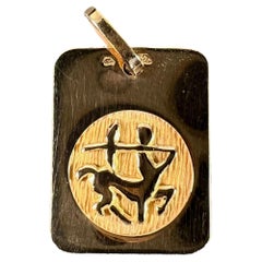 French Sagittarius Starsign Zodiac 18K Yellow Gold Charm Medal Pendant
