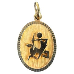 French Sagittarius Starsign Zodiac 18K Yellow Gold Charm Medal Pendant