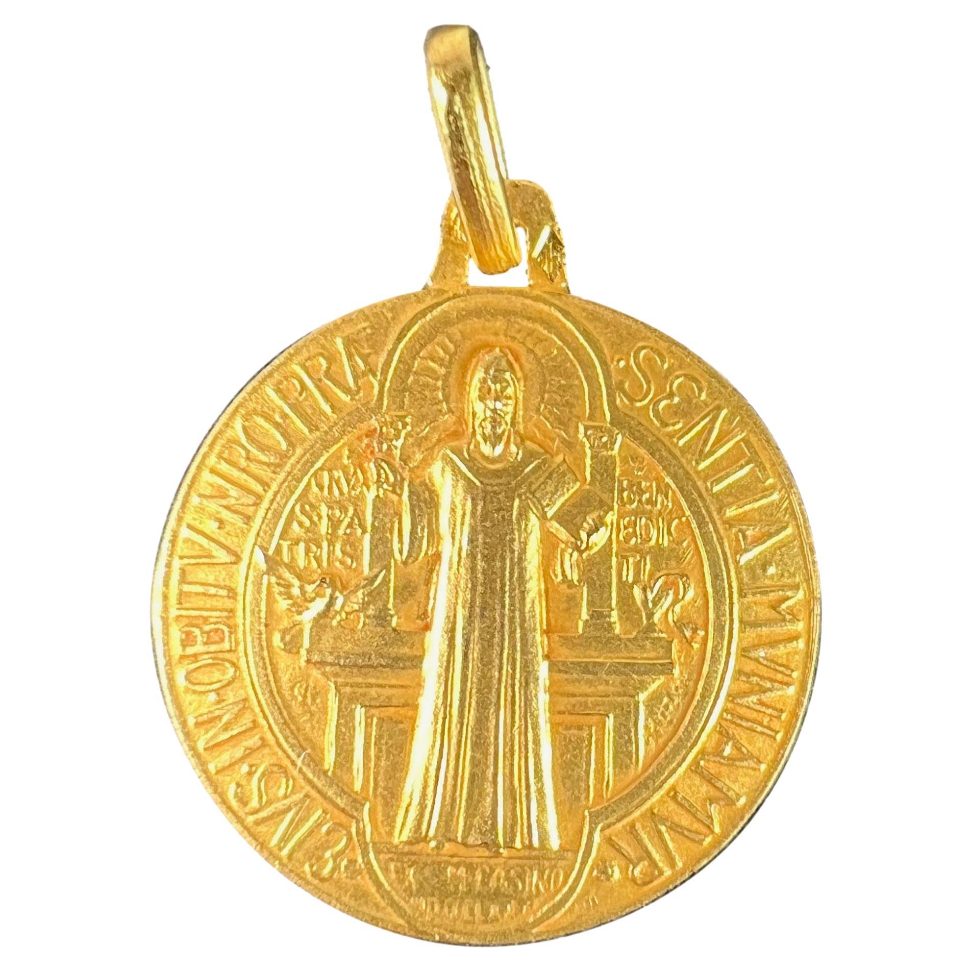 French Saint Benedict 18 Karat Yellow Gold Medal Charm Pendant For Sale