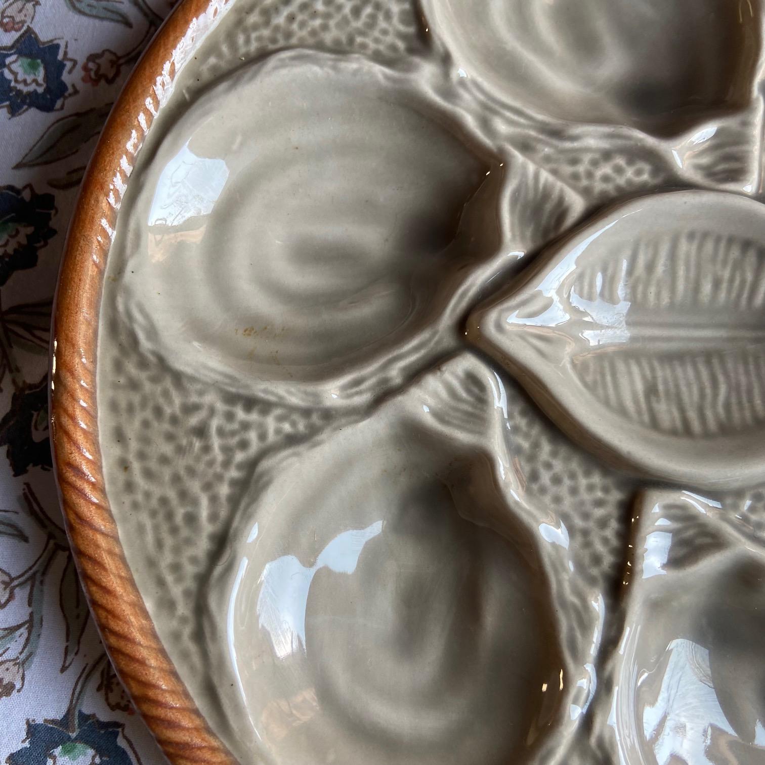 Platos franceses de mayólica Saint Clément, años 60, lote de 6 en Excelente estado para la venta en ASNIÈRES-SUR-SEINE, FR