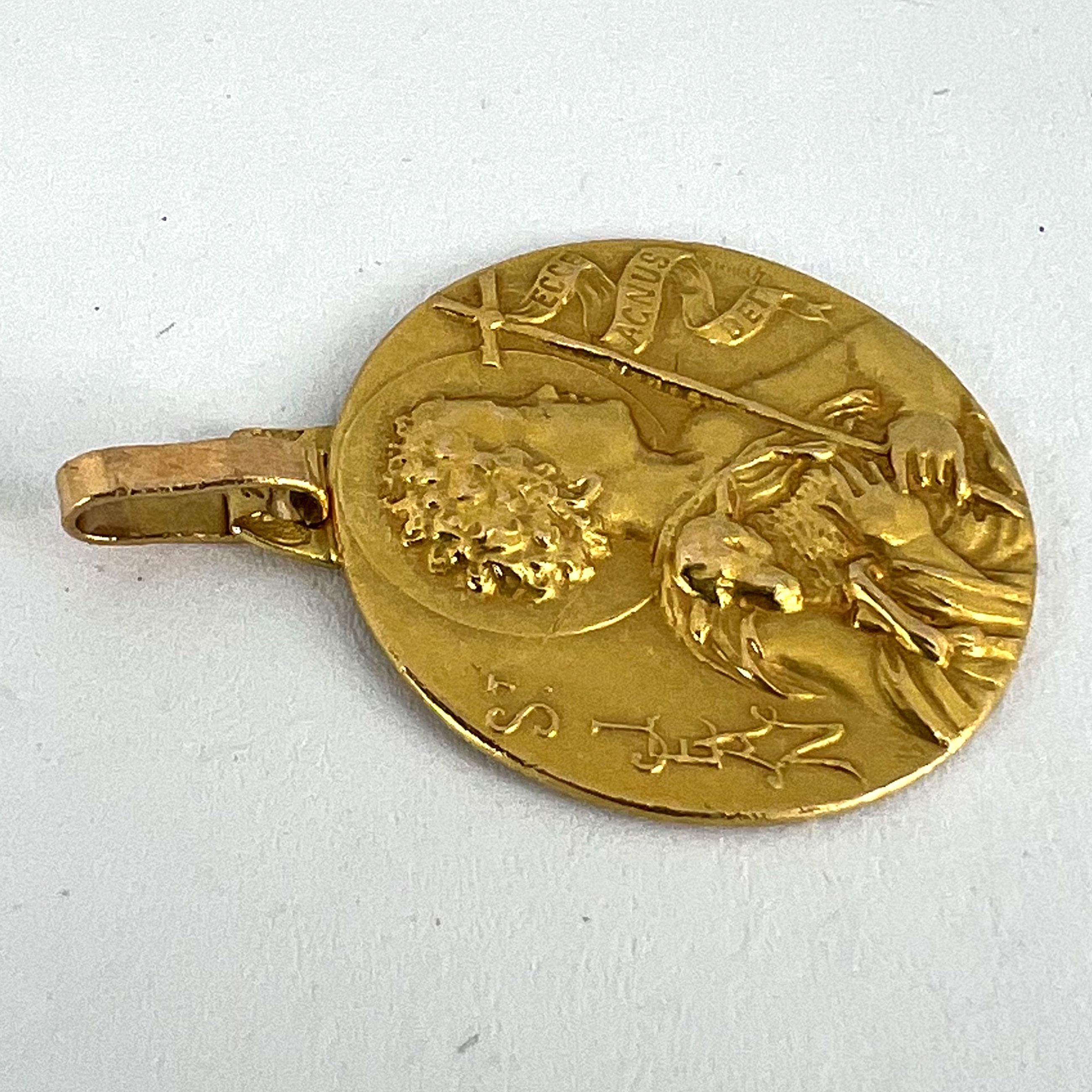 Pendentif médaille en or jaune 18K de Saint John Johns French en vente 10