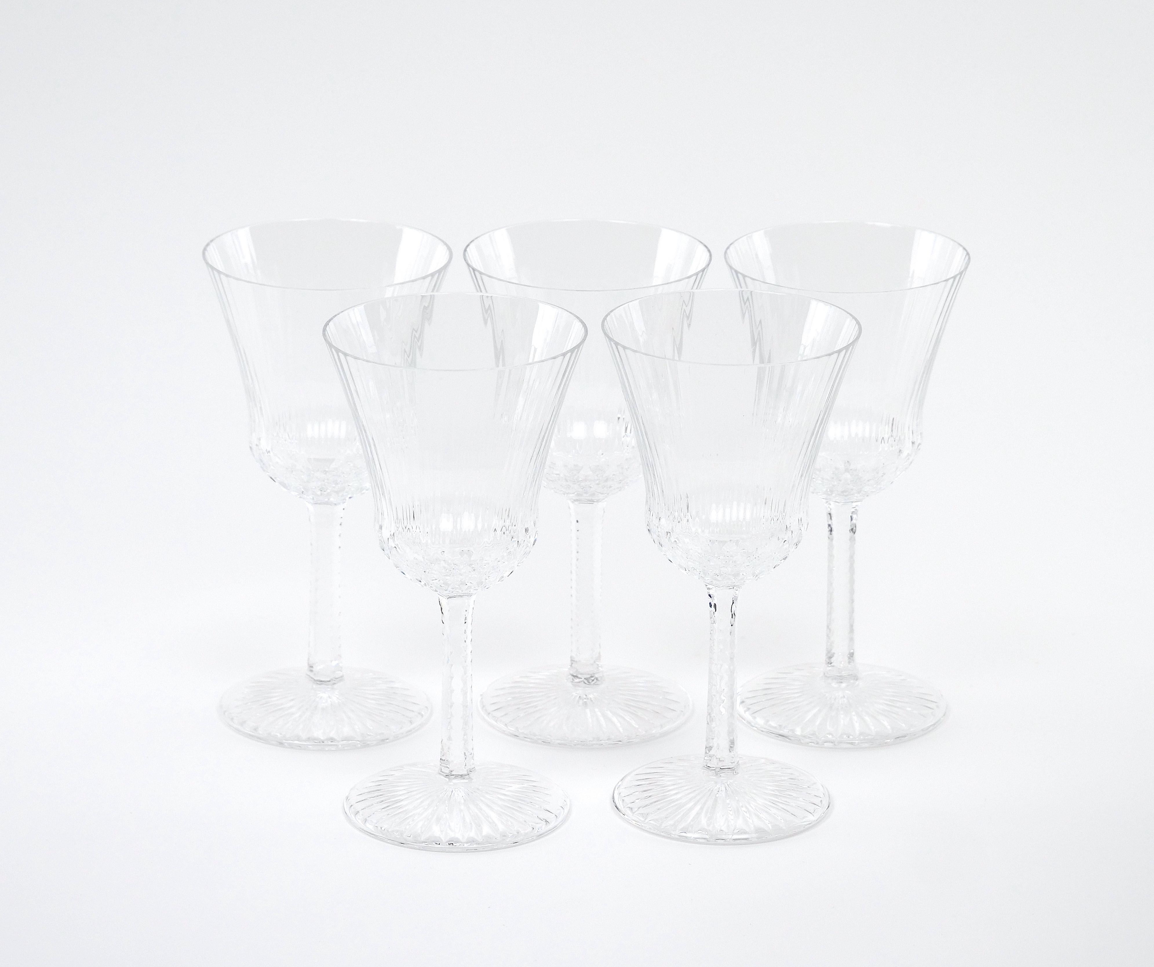 French Saint Louis Crystal Water / Wine Glass Service / 12 People In Good Condition For Sale In Tarry Town, NY
