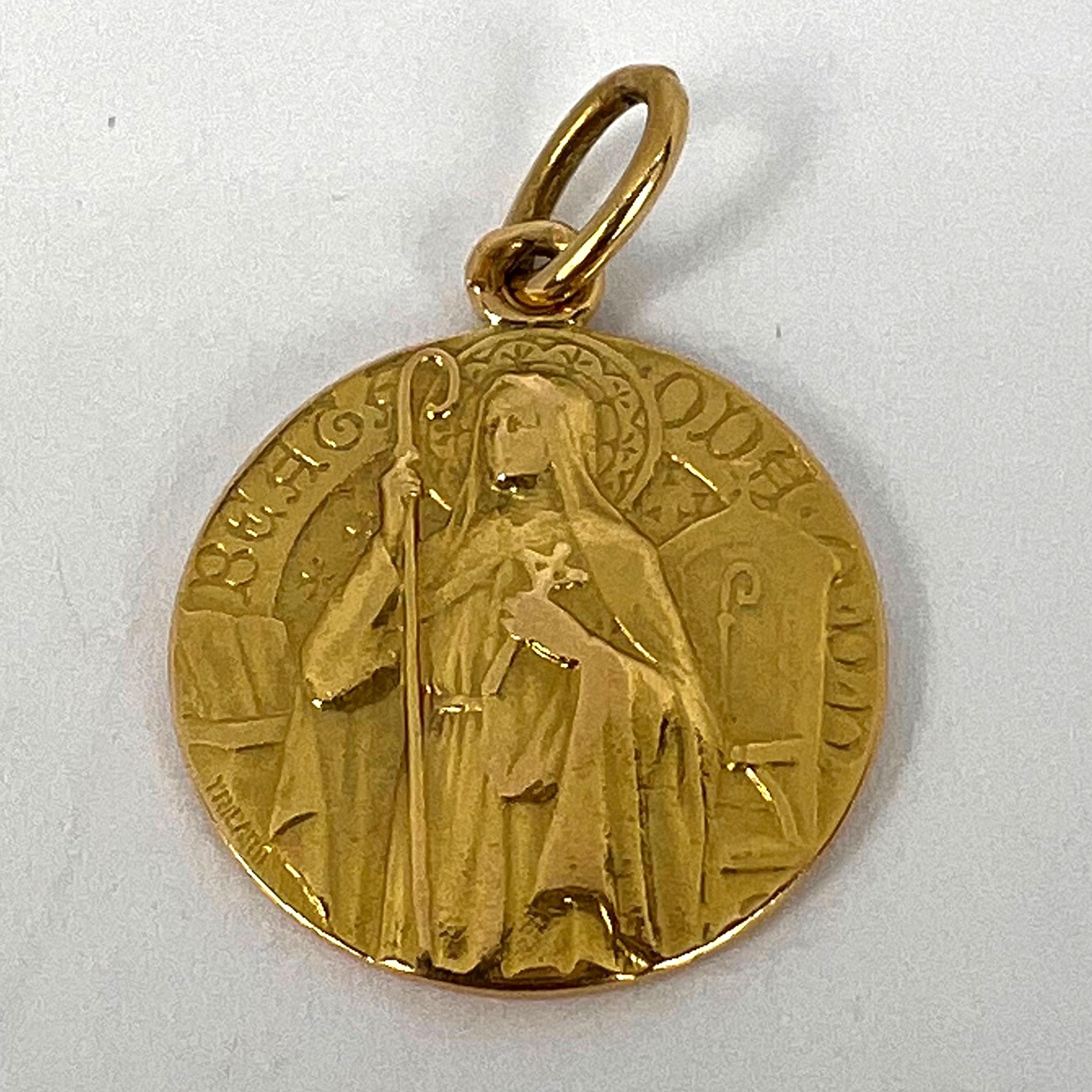 Saint Oda Pendentif breloque français en or jaune 18 carats en vente 7
