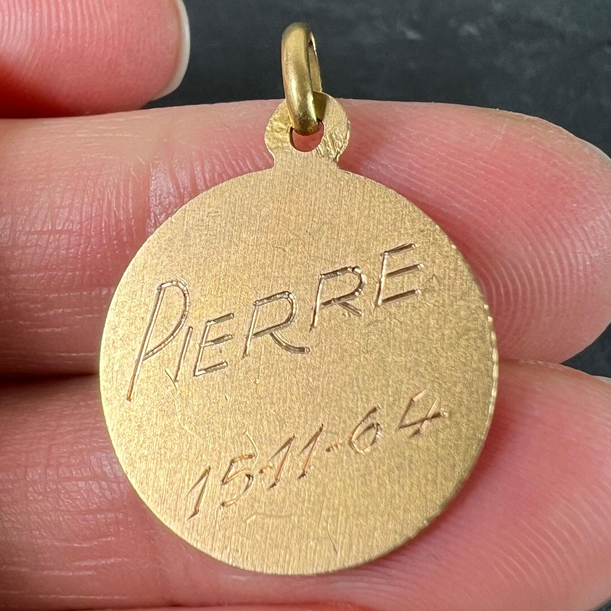 Medaglia francese con ciondolo Charm di San Peters in oro giallo 18 carati in vendita 4
