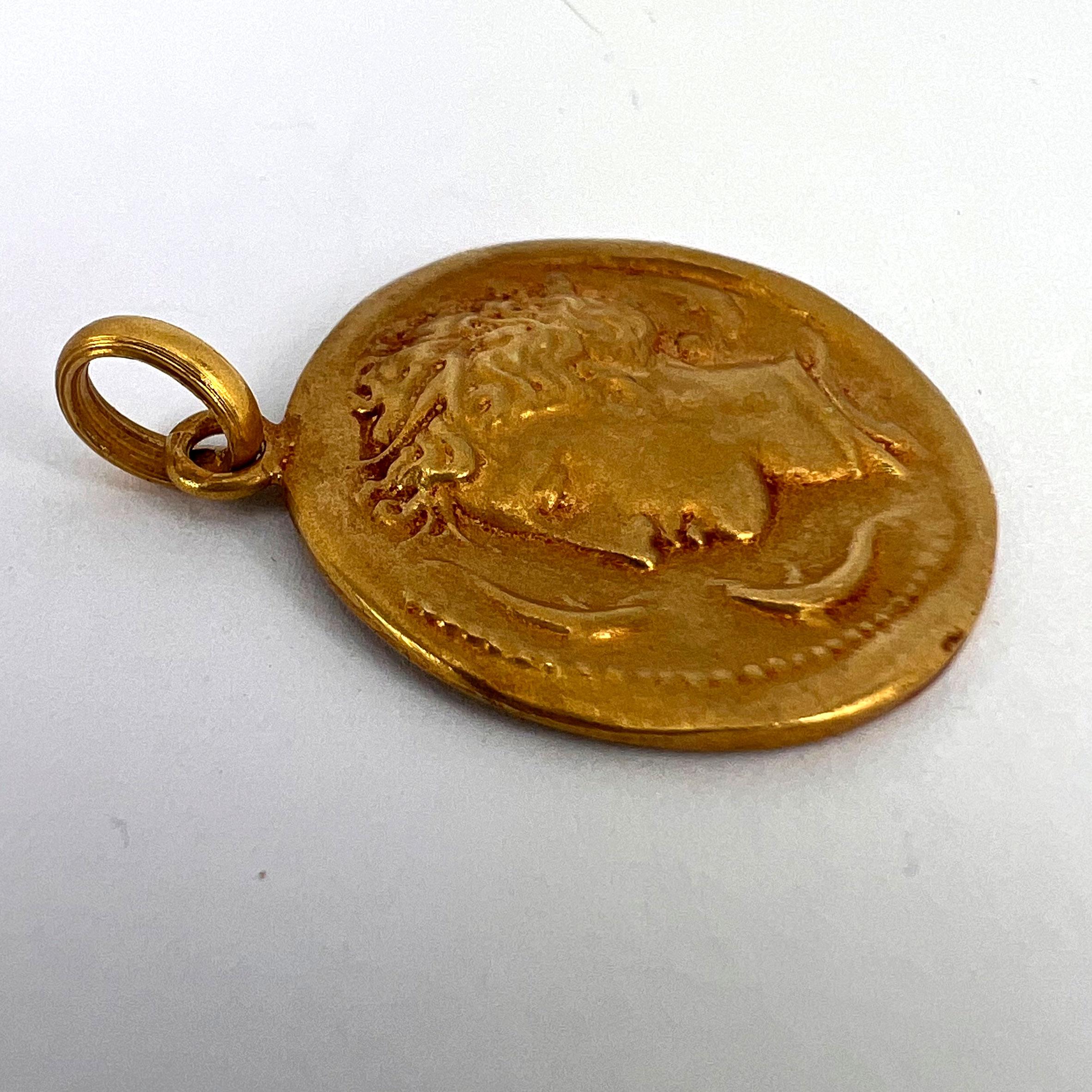 Französische Salacia-Medaille 18 Karat Gelbgold-Anhänger-Medaille mit Amphit, Meeresgöttin und Delphin 11